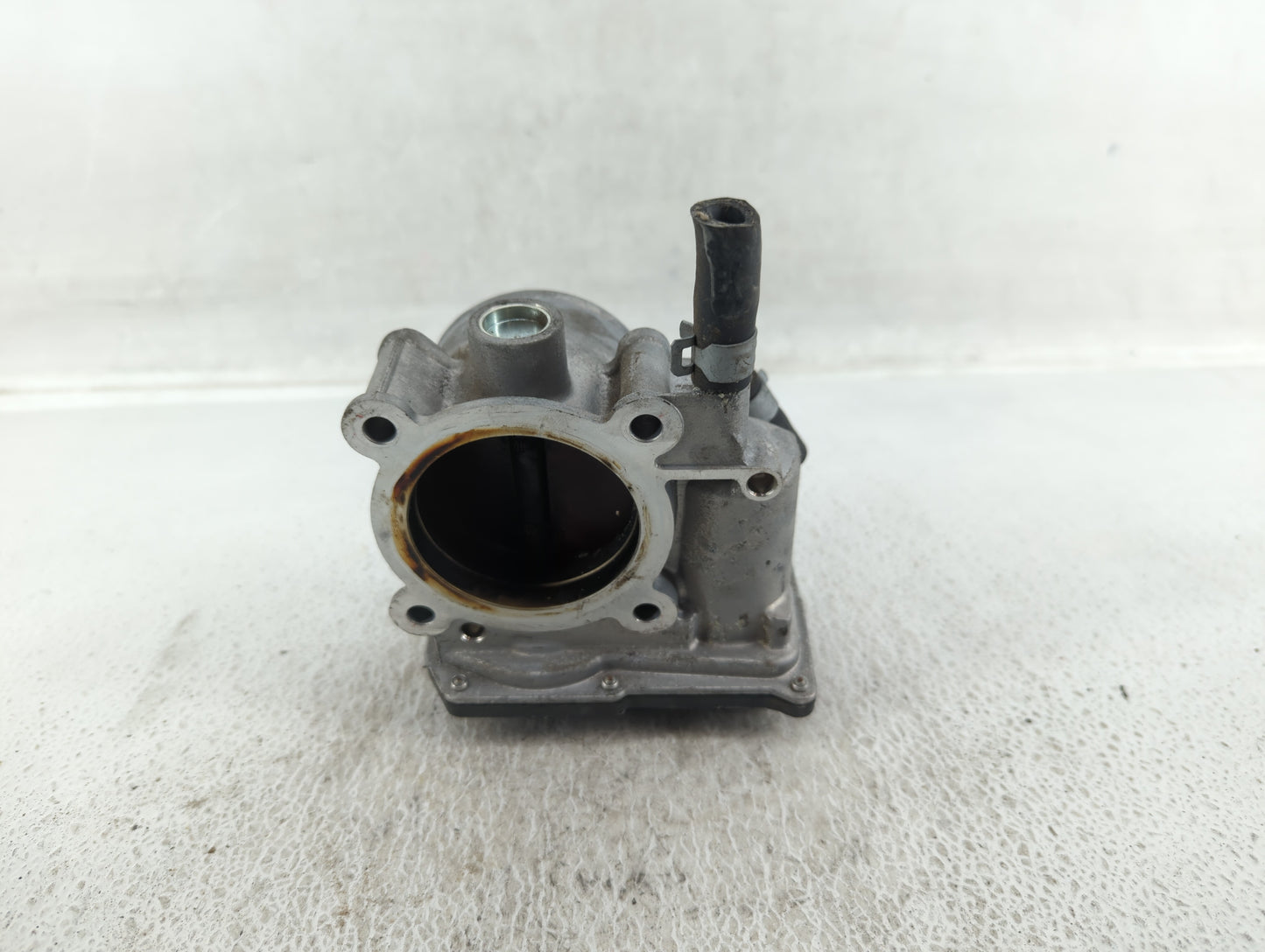 2013-2015 Subaru Xv Throttle Body P/N:16112AA380 Fits Fits 2011 2012 2013 2014 2015 2016 2017 2018 OEM Used Auto Parts - Oem