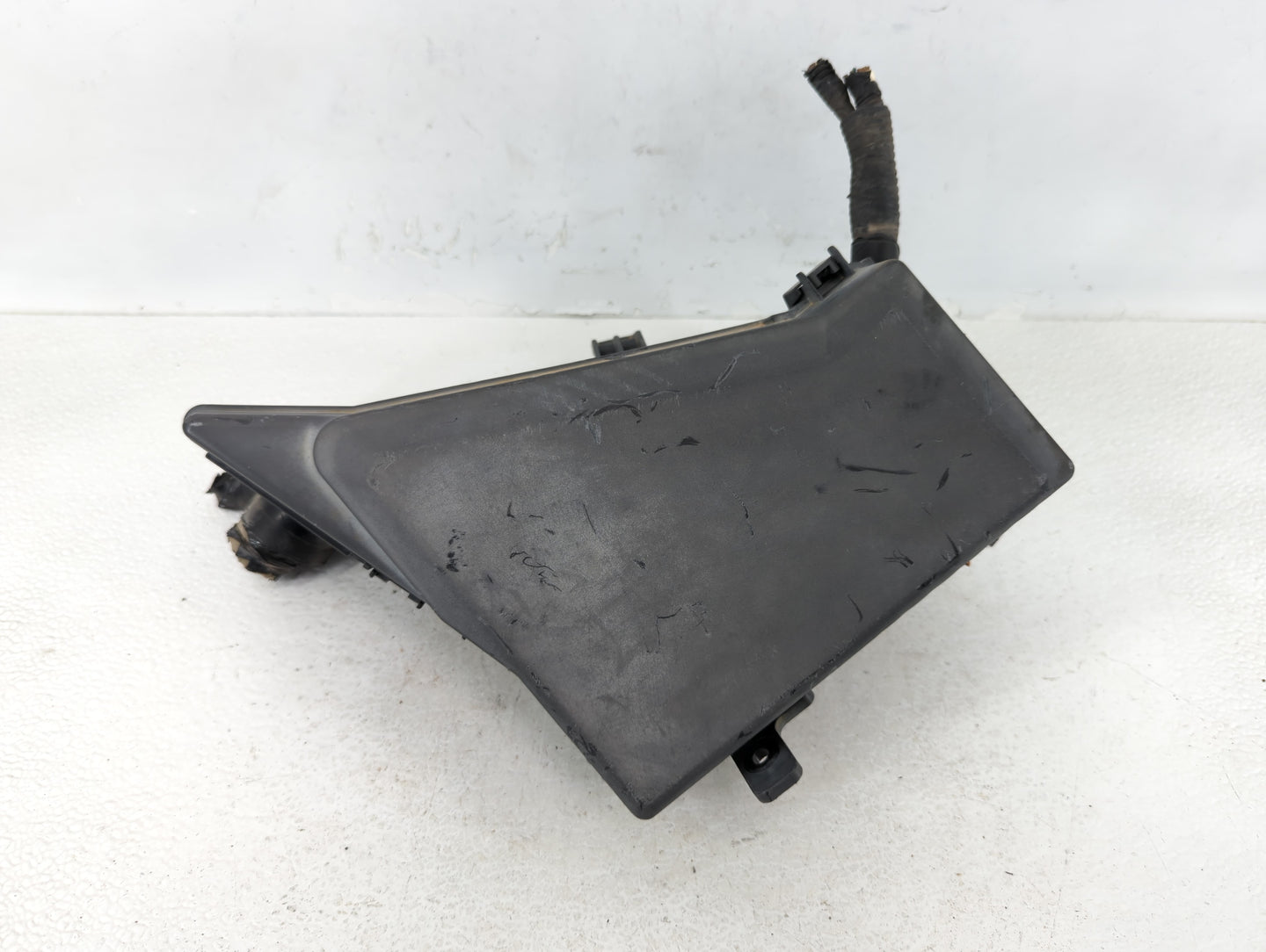 2013-2014 Subaru Xv Fusebox Fuse Box Panel Relay Module P/N:MB100200B MB503604B Fits Fits 2012 2013 2014 OEM Used Auto Parts