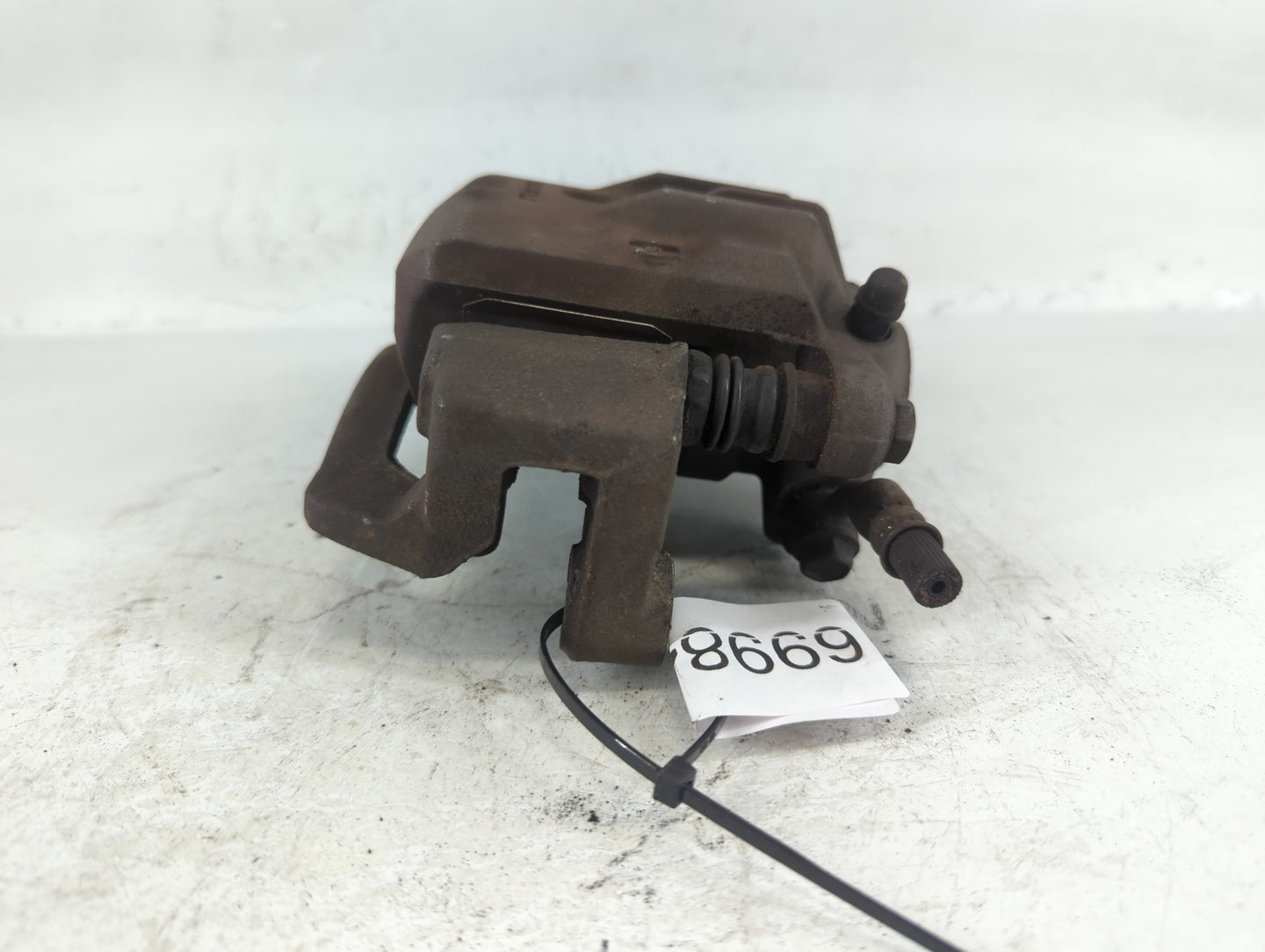 Subaru Xv Front Driver Left Brake Caliper 699849 - Oemusedautoparts1.com