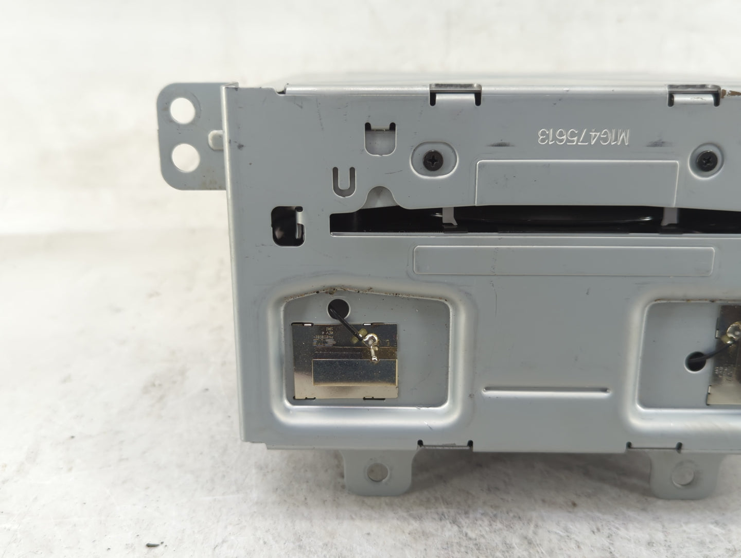 2013 Suzuki Equator Radio AM FM Cd Player Receiver Replacement P/N:23135481 Fits OEM Used Auto Parts - Oemusedautoparts1.com
