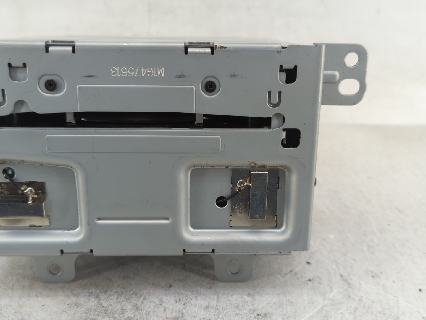 2013 Suzuki Equator Radio AM FM Cd Player Receiver Replacement P/N:23135481 Fits OEM Used Auto Parts - Oemusedautoparts1.com