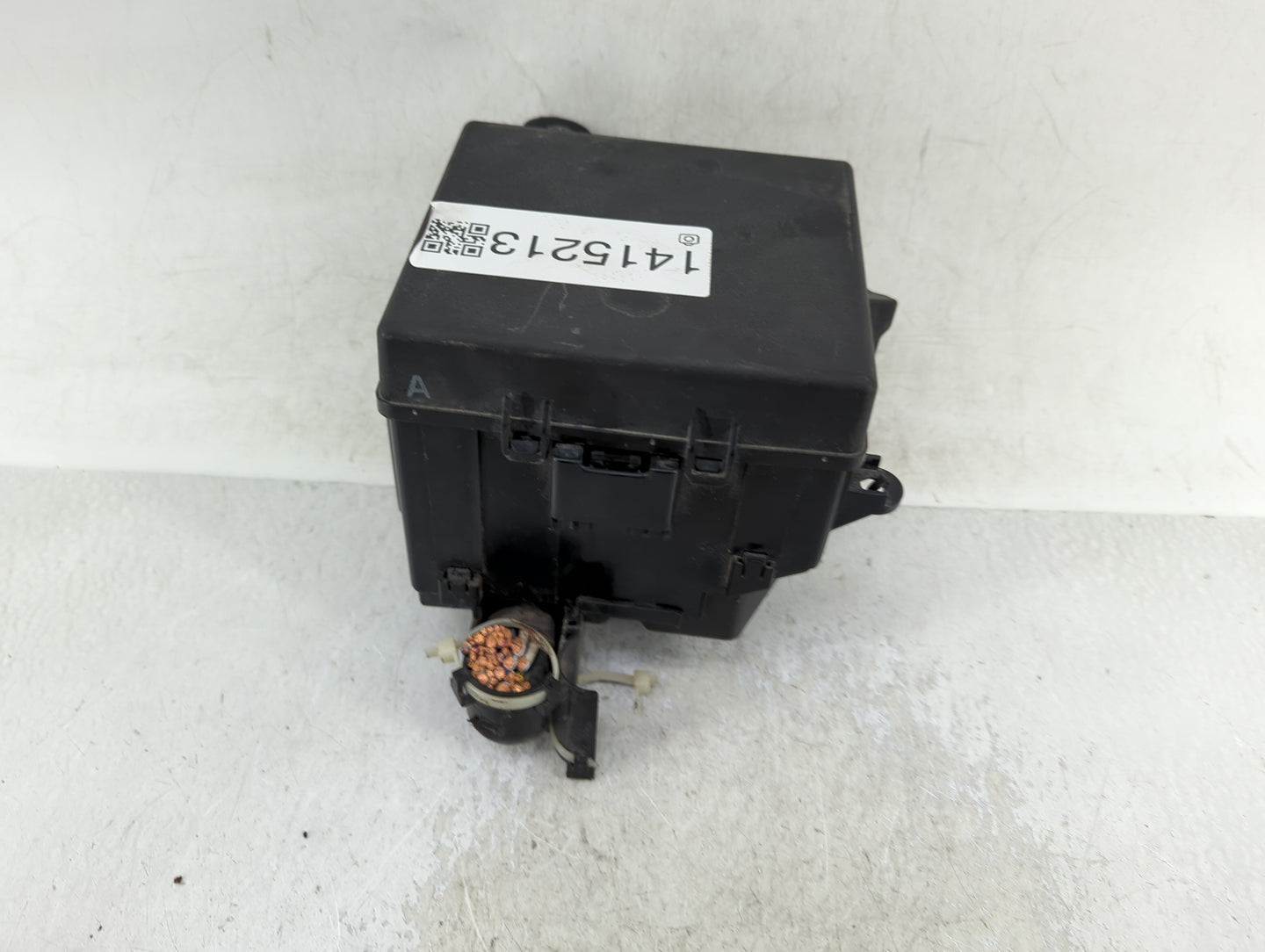 2013 Suzuki Vitara Fusebox Fuse Box Panel Relay Module Fits Fits 2010 2011 2012 OEM Used Auto Parts - Oemusedautoparts1.com