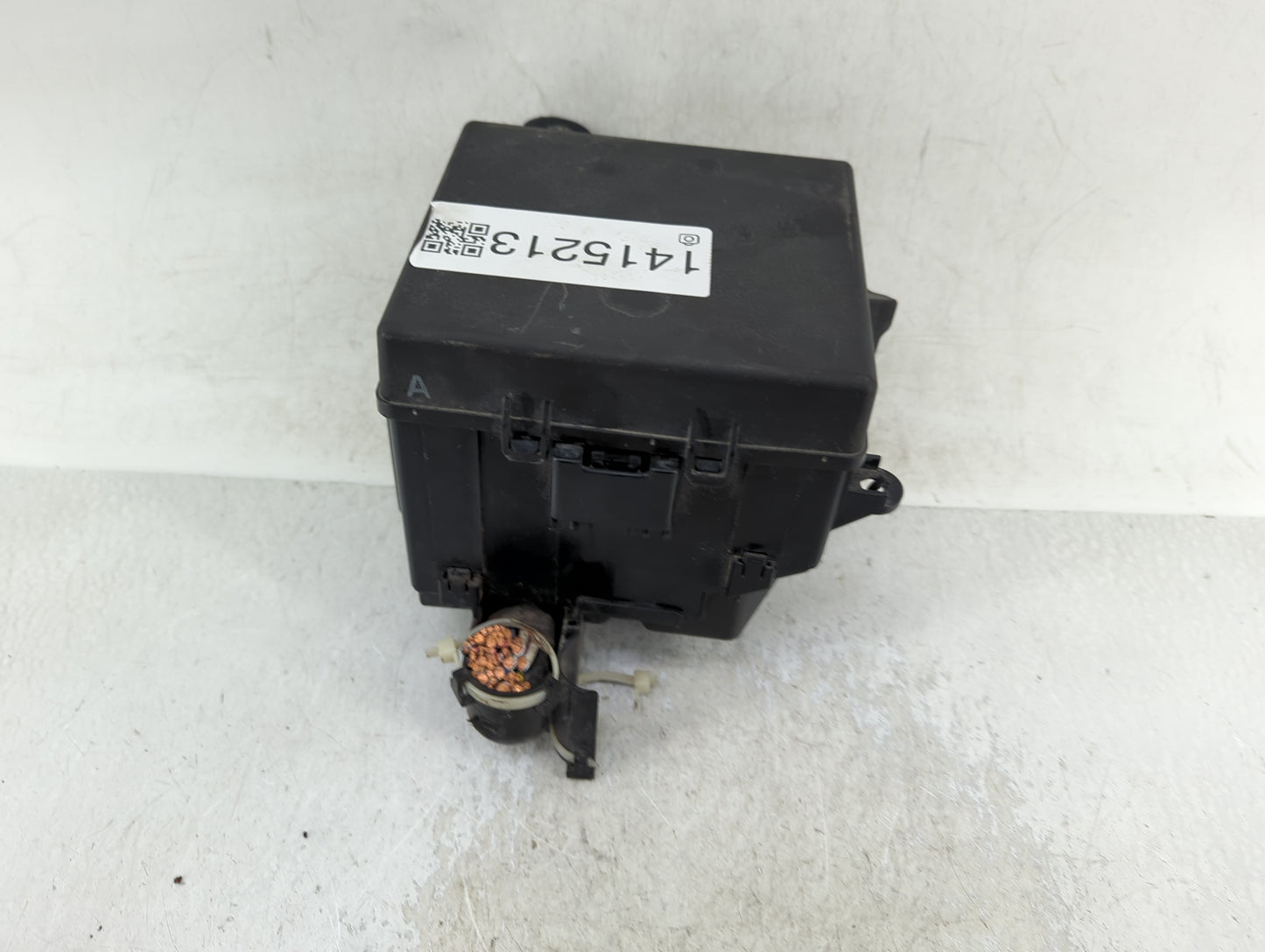 2013 Suzuki Vitara Fusebox Fuse Box Panel Relay Module Fits Fits 2010 2011 2012 OEM Used Auto Parts - Oemusedautoparts1.com