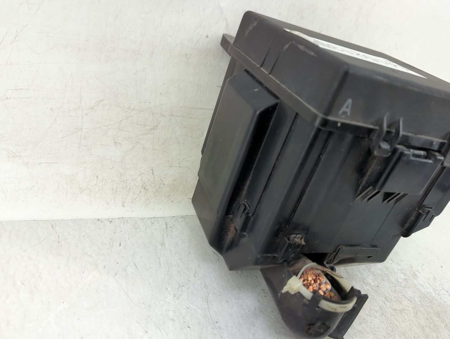 2013 Suzuki Vitara Fusebox Fuse Box Panel Relay Module Fits Fits 2010 2011 2012 OEM Used Auto Parts - Oemusedautoparts1.com