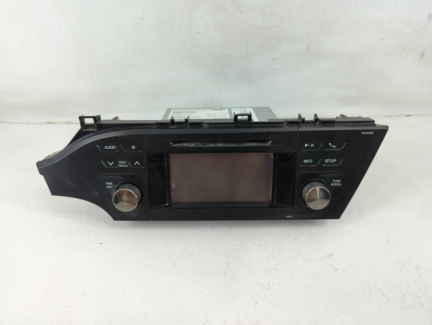 2013-2014 Toyota Avalon Radio AM FM Cd Player Receiver Replacement P/N:86140-07010 Fits Fits 2013 2014 OEM Used Auto Parts -
