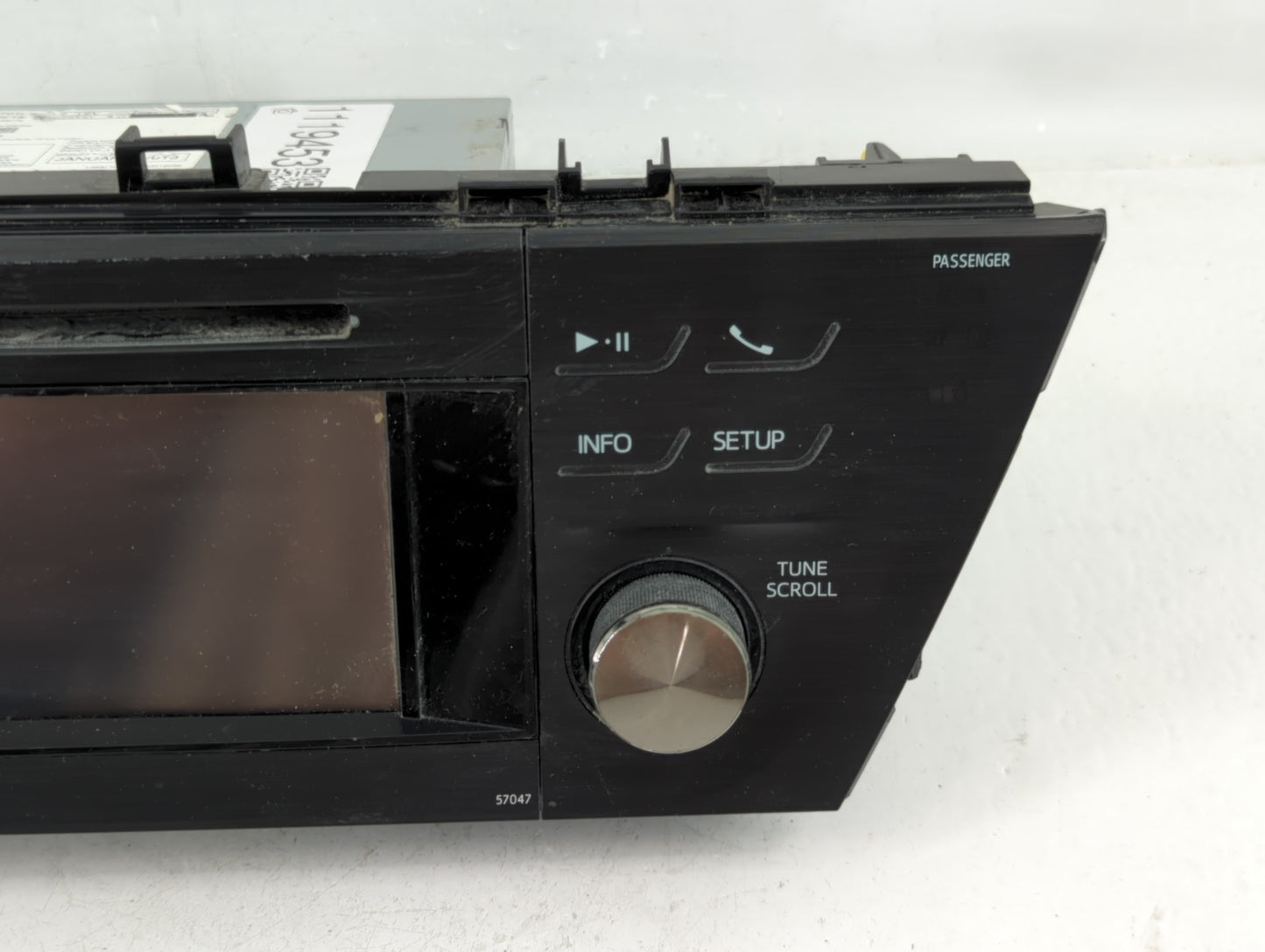 2013-2014 Toyota Avalon Radio AM FM Cd Player Receiver Replacement P/N:86140-07010 Fits Fits 2013 2014 OEM Used Auto Parts -