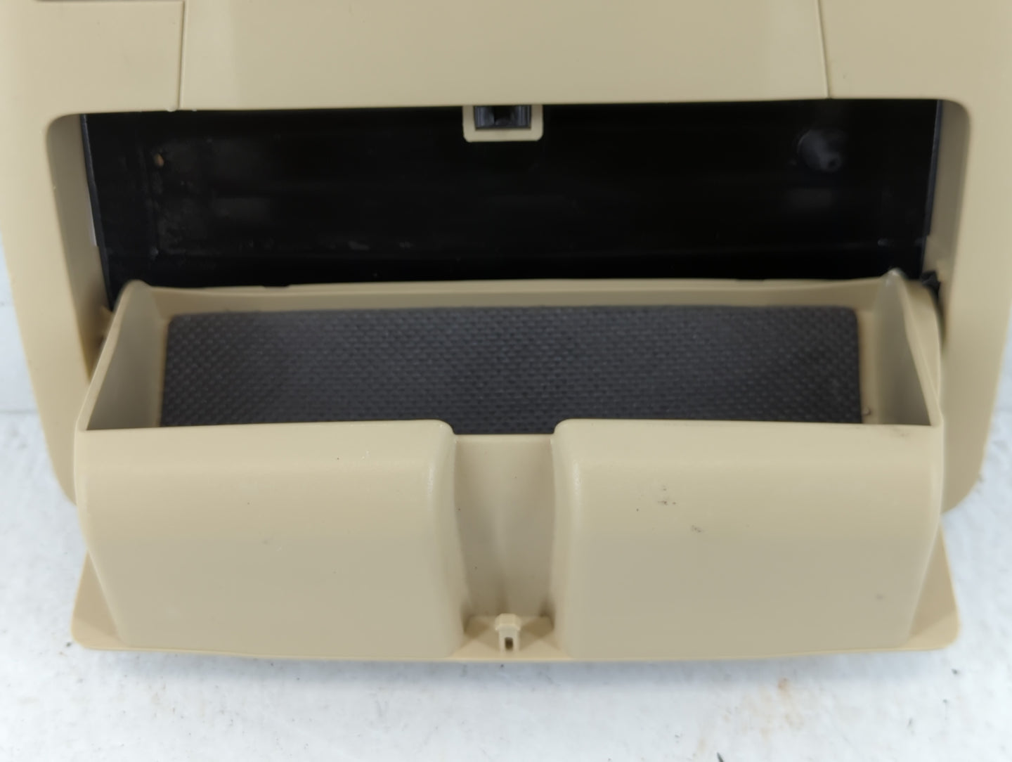 2013-2018 Toyota Avalon Overhead Roof Console - Oemusedautoparts1.com