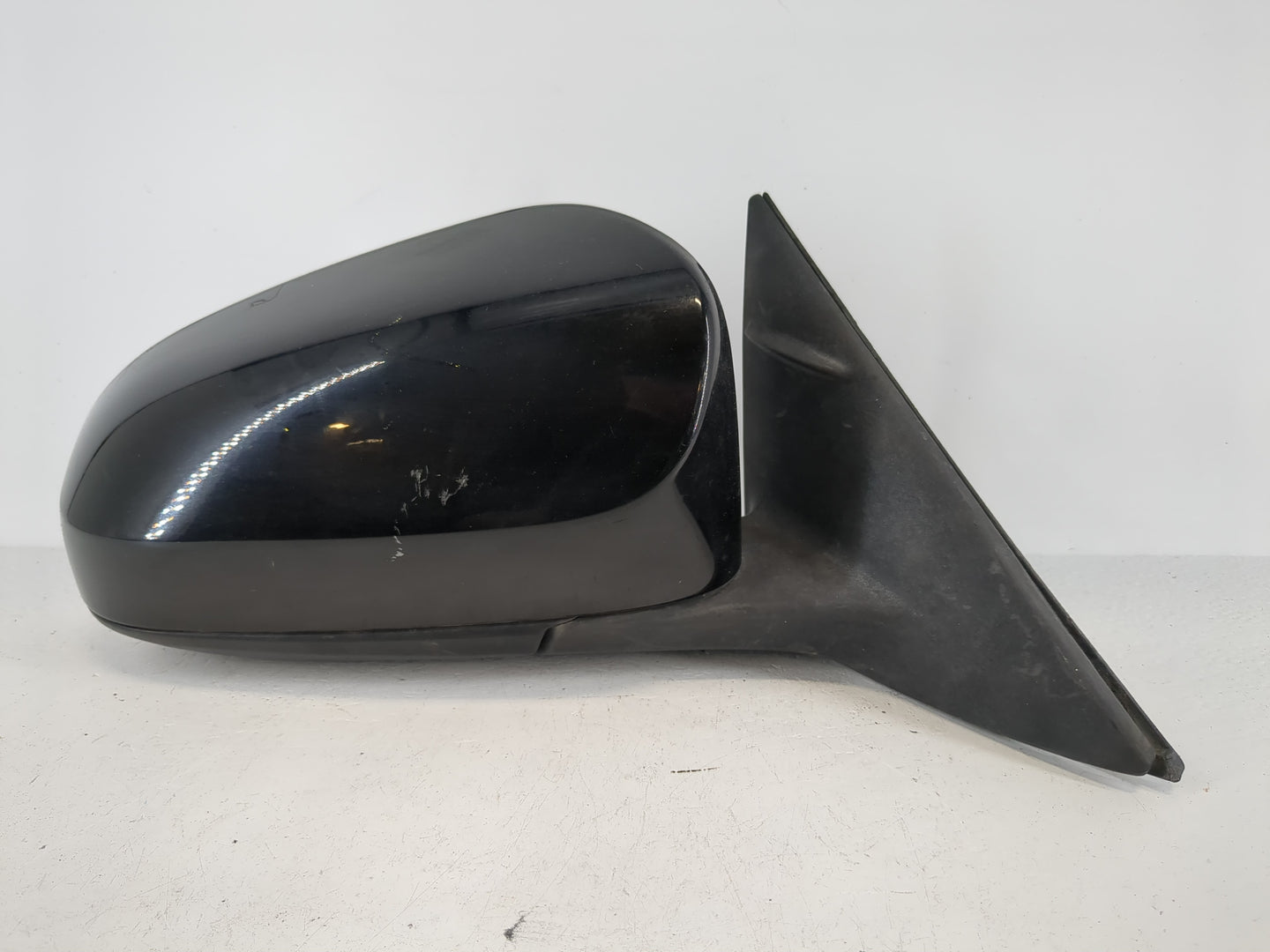 2012-2014 Toyota Camry Passenger Side View Mirror - Right Door Mirror OEM Used - Oemusedautoparts1.com