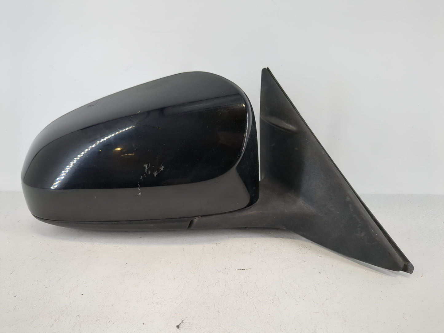 2012-2014 Toyota Camry Passenger Side View Mirror - Right Door Mirror OEM Used - Oemusedautoparts1.com