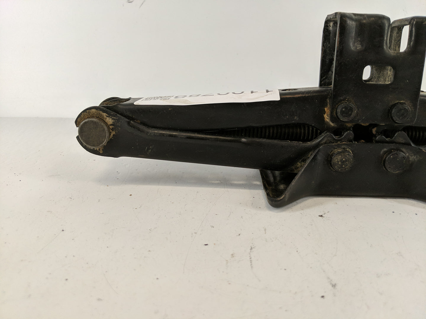 2013 Toyota Camry Spare Scissor Car Jack - Oemusedautoparts1.com
