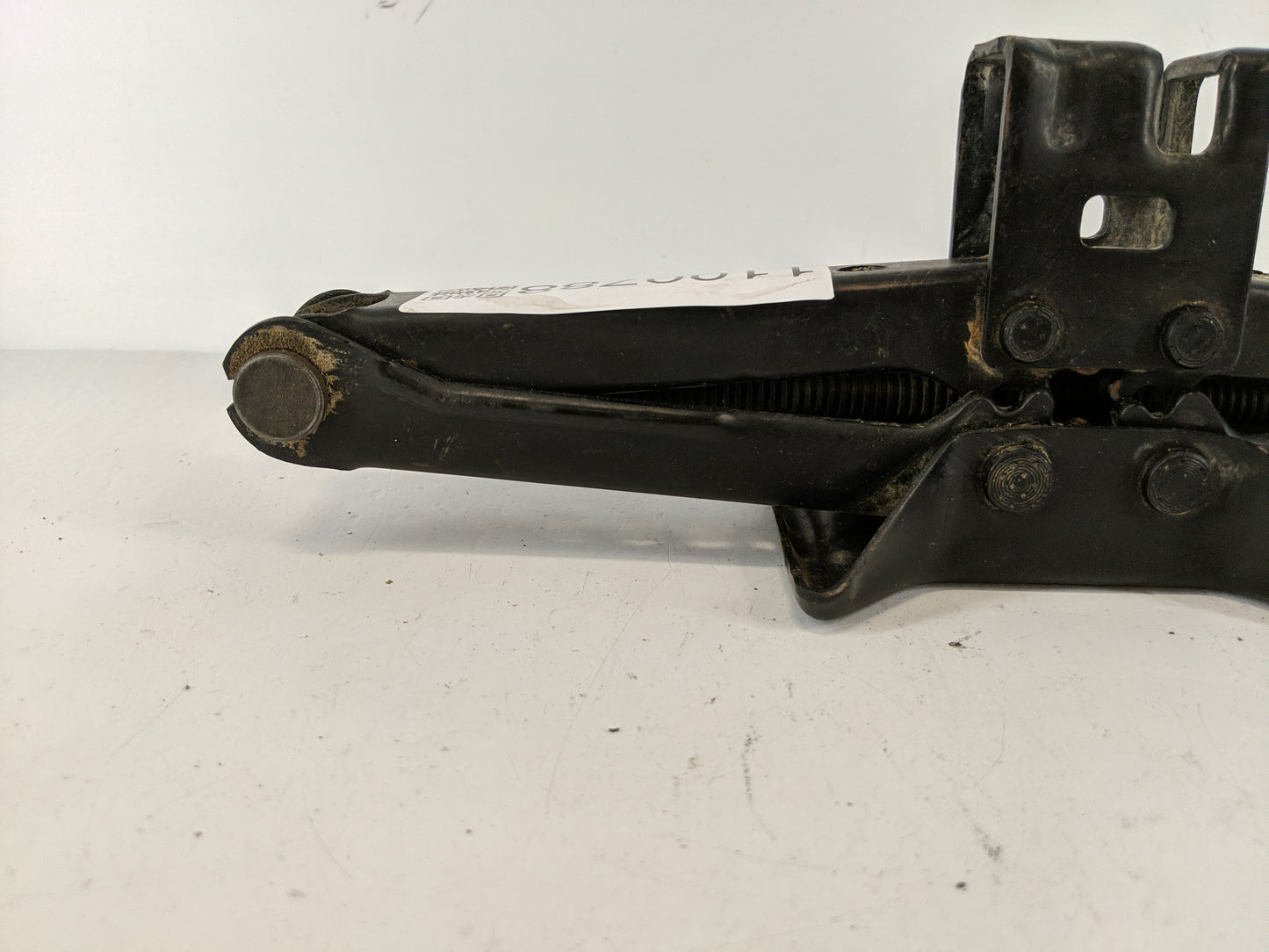 2013 Toyota Camry Spare Scissor Car Jack - Oemusedautoparts1.com