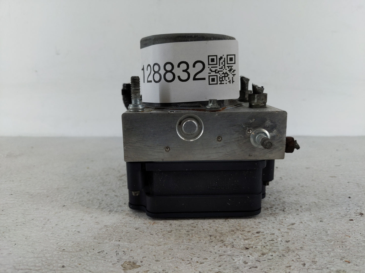 2013-2014 Toyota Camry ABS Pump Control Module Replacement P/N:44540-06080 Fits Fits 2013 2014 OEM Used Auto Parts - Oemused