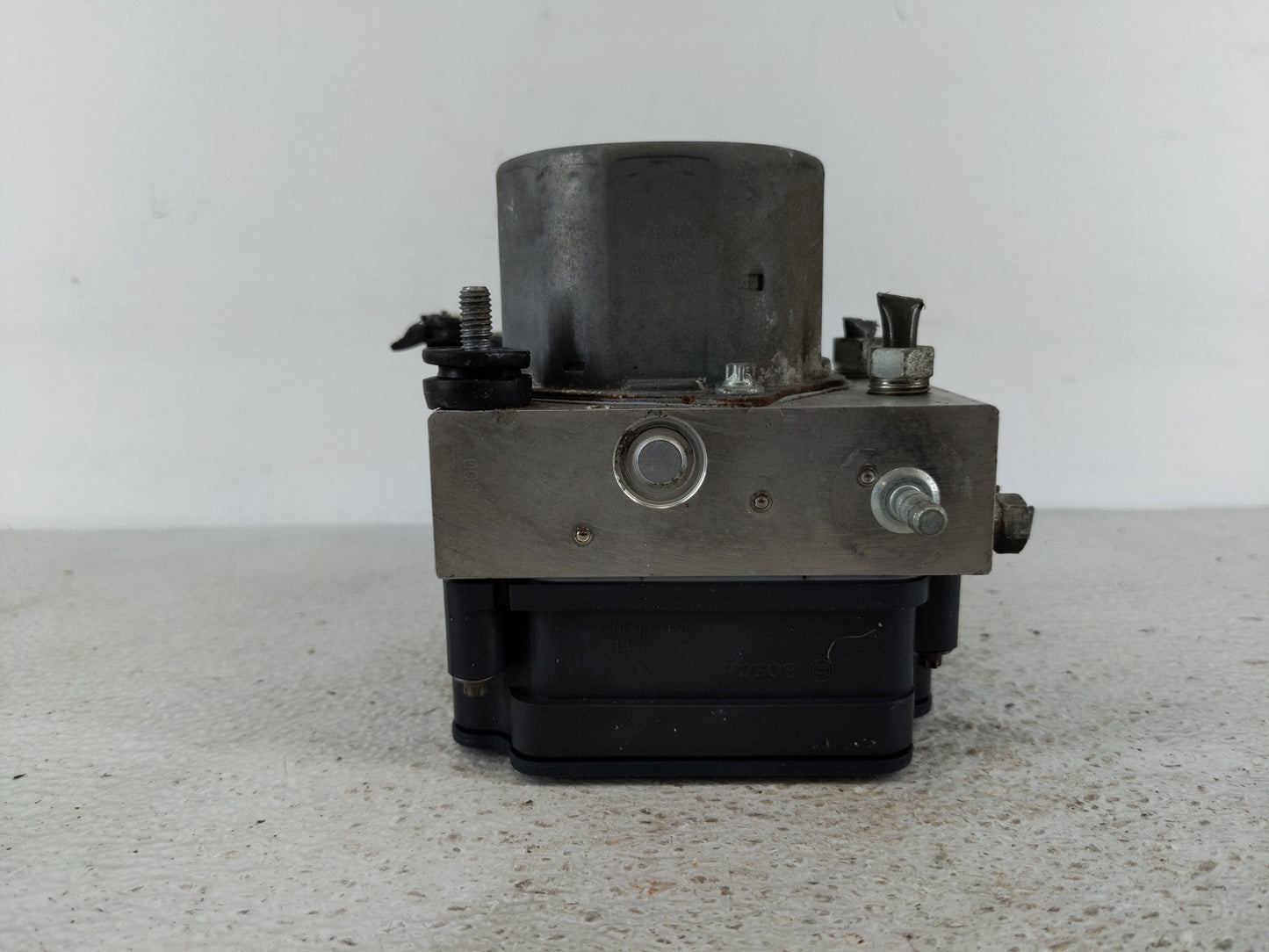 2013-2014 Toyota Camry ABS Pump Control Module Replacement P/N:44540-06080 Fits Fits 2013 2014 OEM Used Auto Parts - Oemused