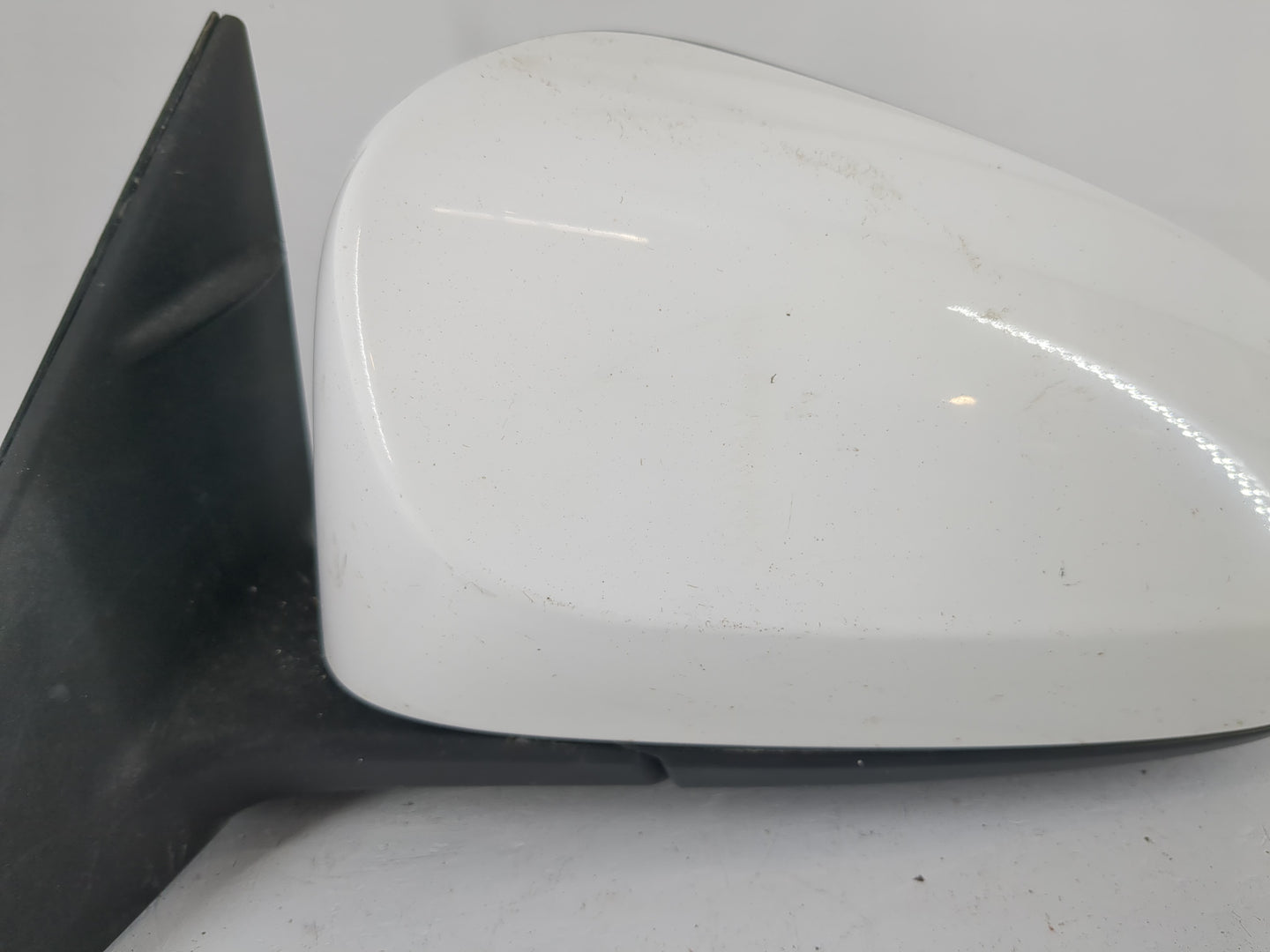 2012-2014 Toyota Camry Driver Side View Mirror - Left Door Mirror OEM Used - Oemusedautoparts1.com