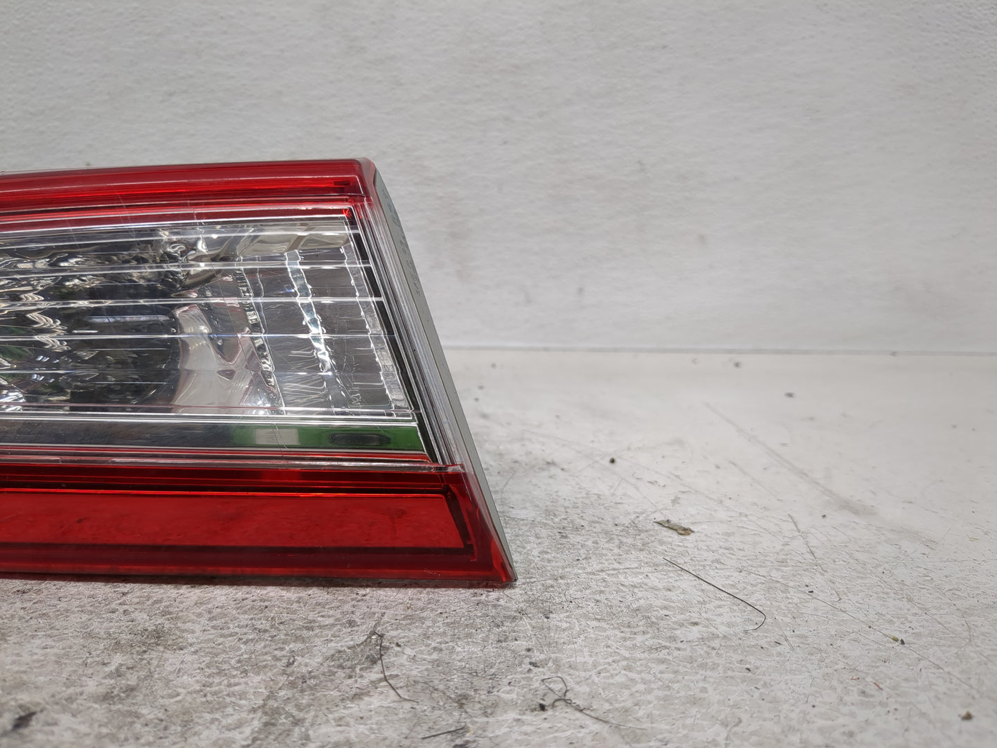 2012-2014 Toyota Camry Tail Light Assembly Passenger Right OEM Fits Fits 2012 2013 2014 OEM Used Auto Parts - Oemusedautopar