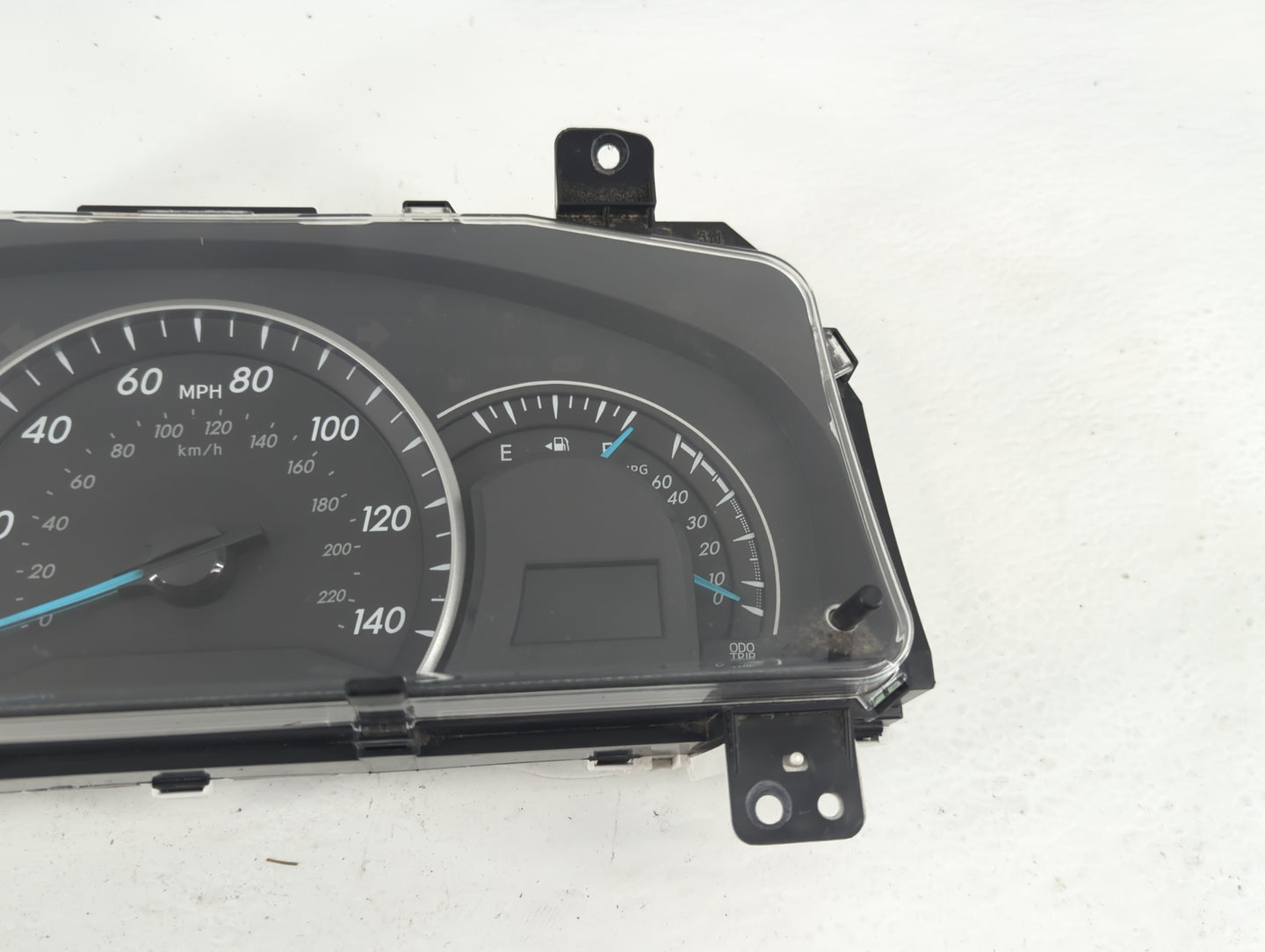 2013-2014 Toyota Camry Instrument Cluster Speedometer Gauges P/N:83800-0X620-00 Fits Fits 2013 2014 OEM Used Auto Parts - Oe