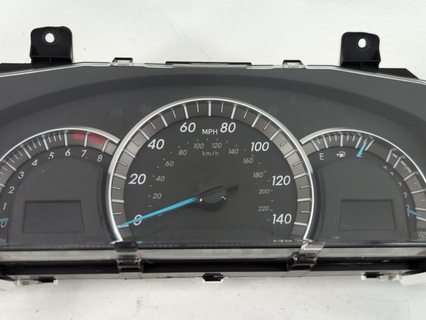 2013-2014 Toyota Camry Instrument Cluster Speedometer Gauges P/N:83800-0X640-00 Fits Fits 2013 2014 OEM Used Auto Parts - Oe