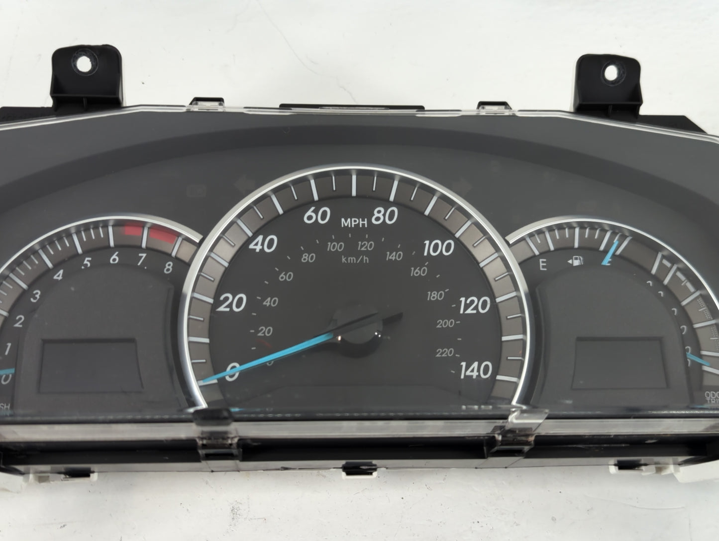2013-2014 Toyota Camry Instrument Cluster Speedometer Gauges P/N:83800-0X640-00 Fits Fits 2013 2014 OEM Used Auto Parts - Oe