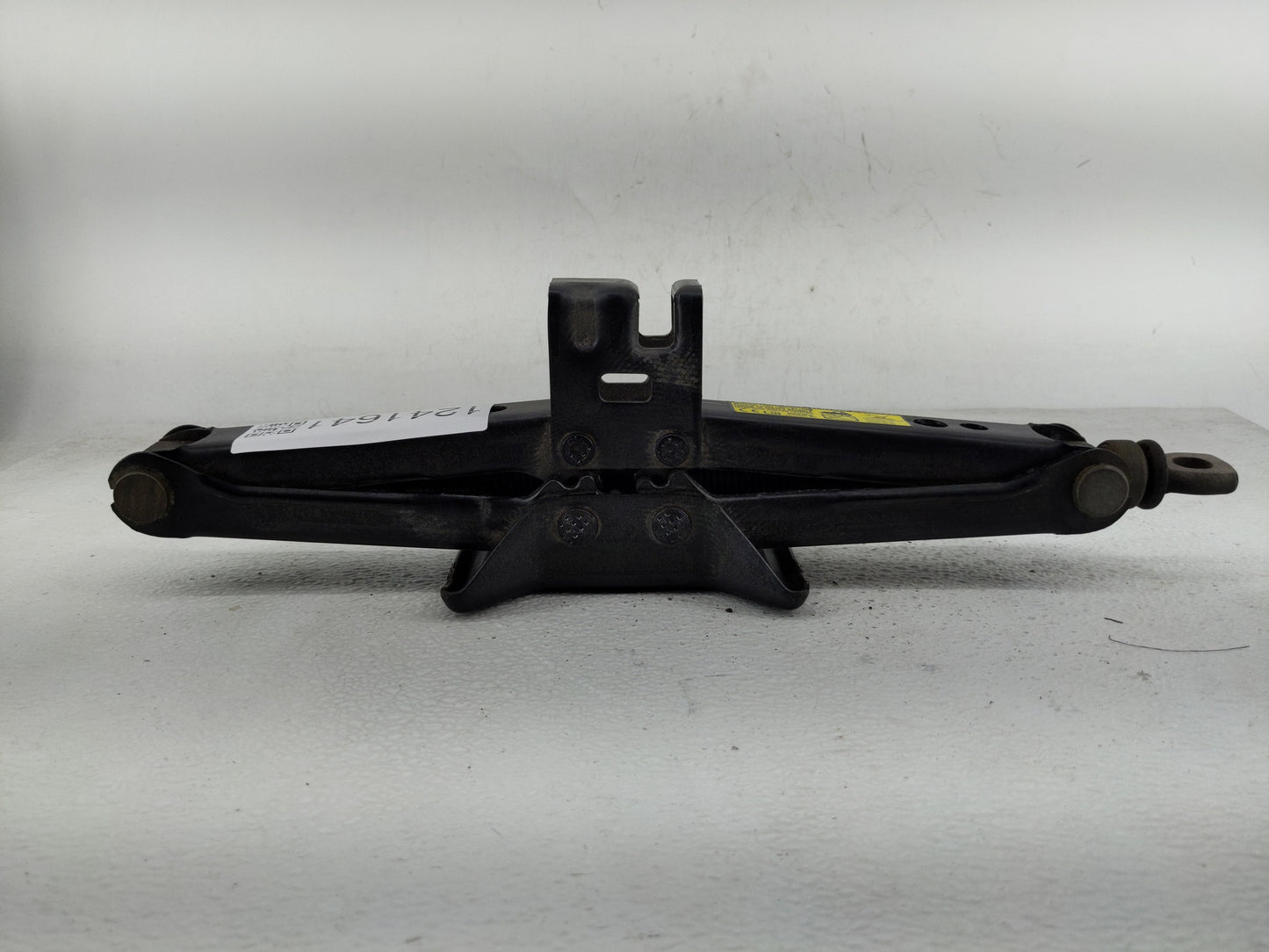 2013 Toyota Camry Spare Scissor Car Jack 1241641 - Oemusedautoparts1.com