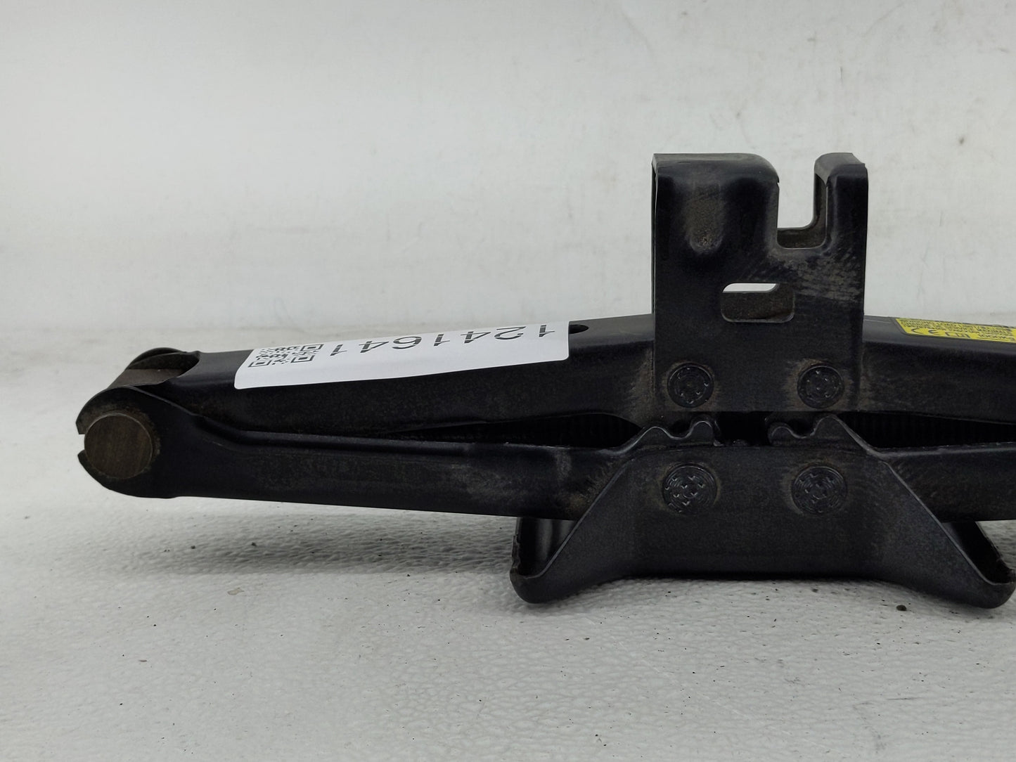 2013 Toyota Camry Spare Scissor Car Jack 1241641 - Oemusedautoparts1.com