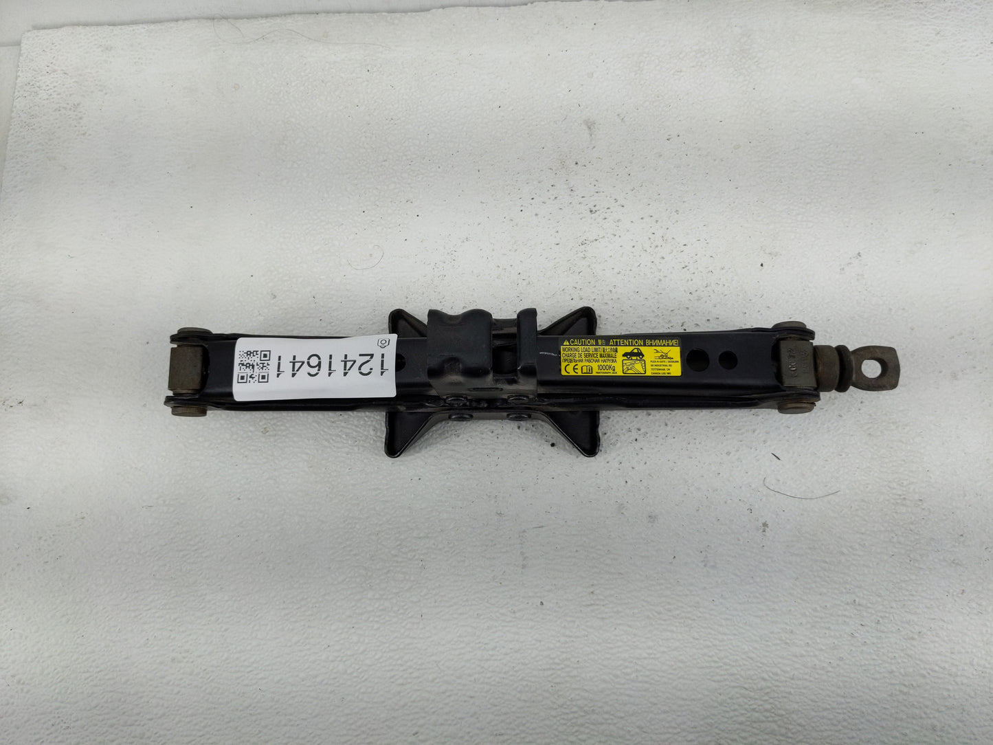 2013 Toyota Camry Spare Scissor Car Jack 1241641 - Oemusedautoparts1.com