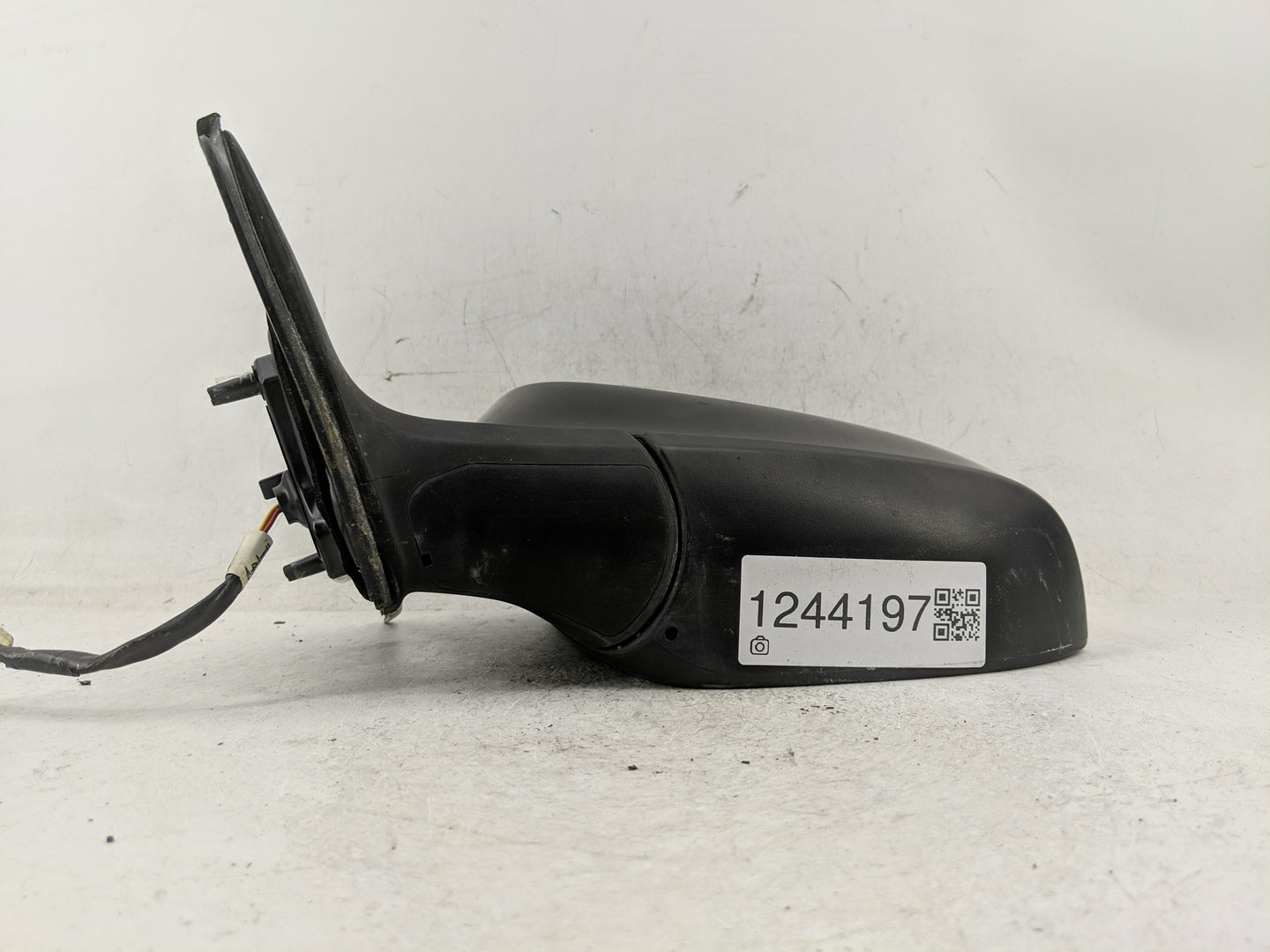 2013 Toyota Camry Side Mirror Replacement Driver Left View Door Mirror Fits OEM Used Auto Parts - Oemusedautoparts1.com