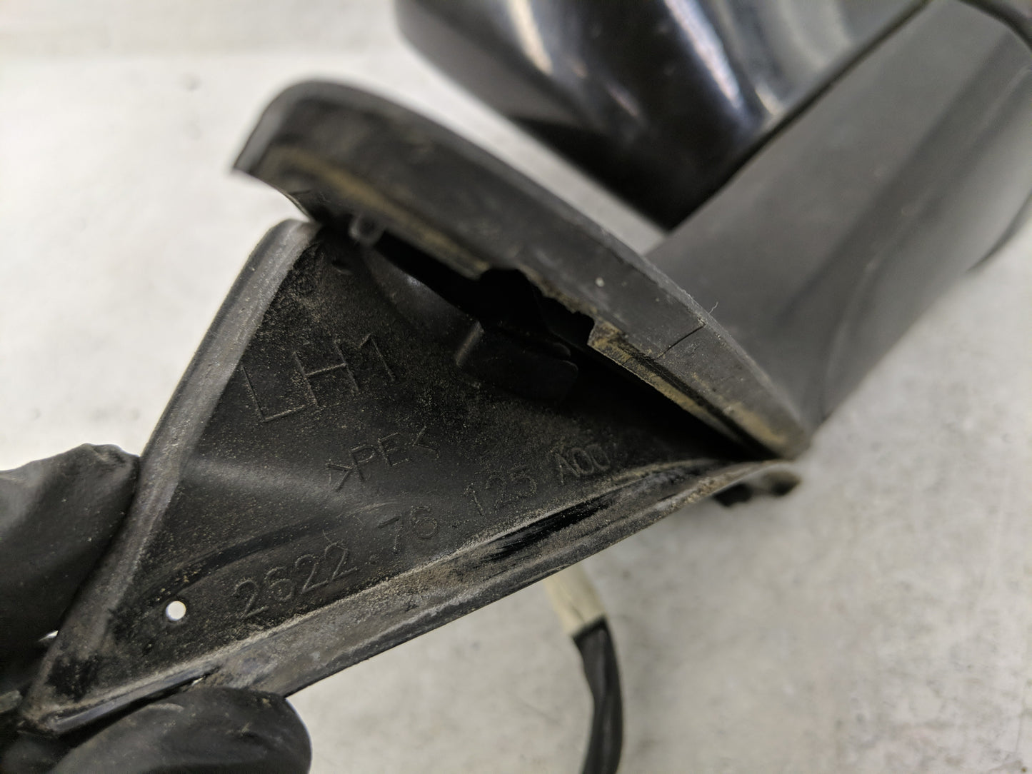 2013 Toyota Camry Side Mirror Replacement Driver Left View Door Mirror Fits OEM Used Auto Parts - Oemusedautoparts1.com