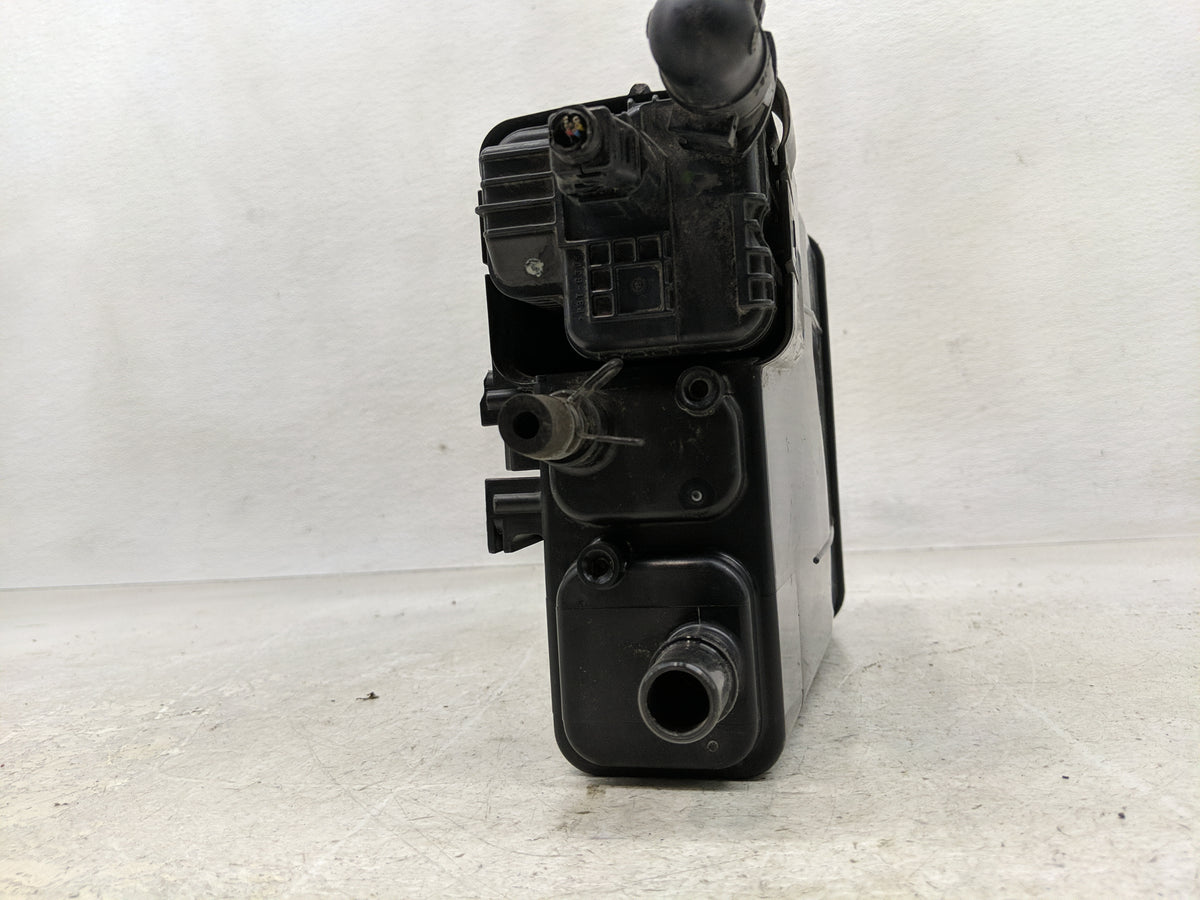 2013 Toyota Camry Fuel Vapor Charcoal Canister 1356696 - Oemusedautoparts1.com