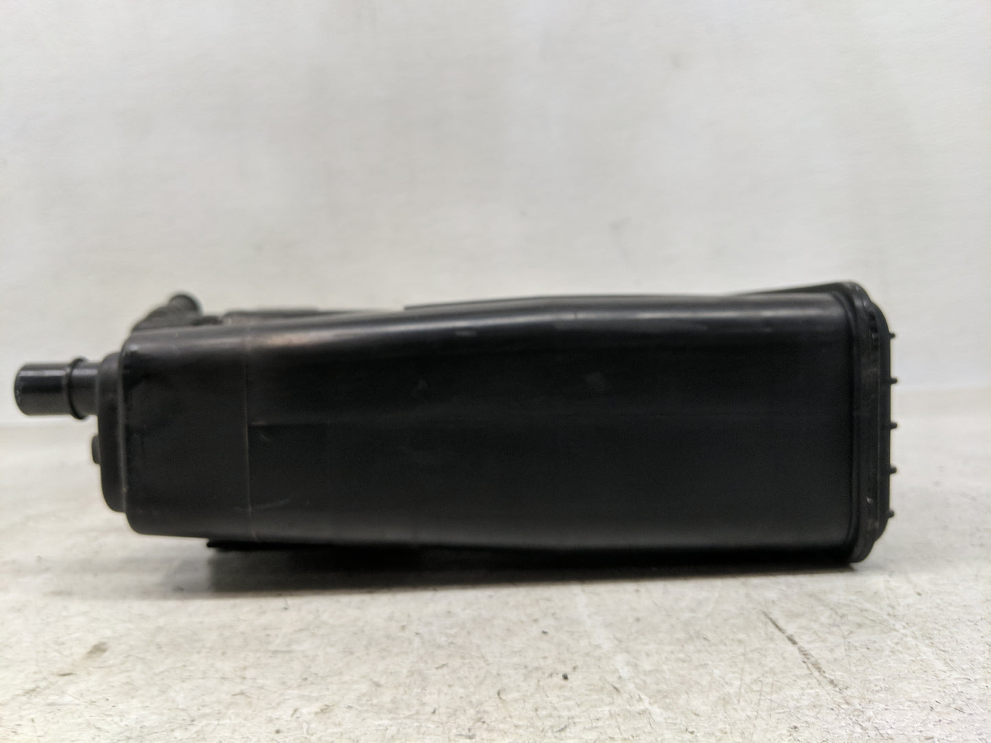 2013 Toyota Camry Fuel Vapor Charcoal Canister - Oemusedautoparts1.com
