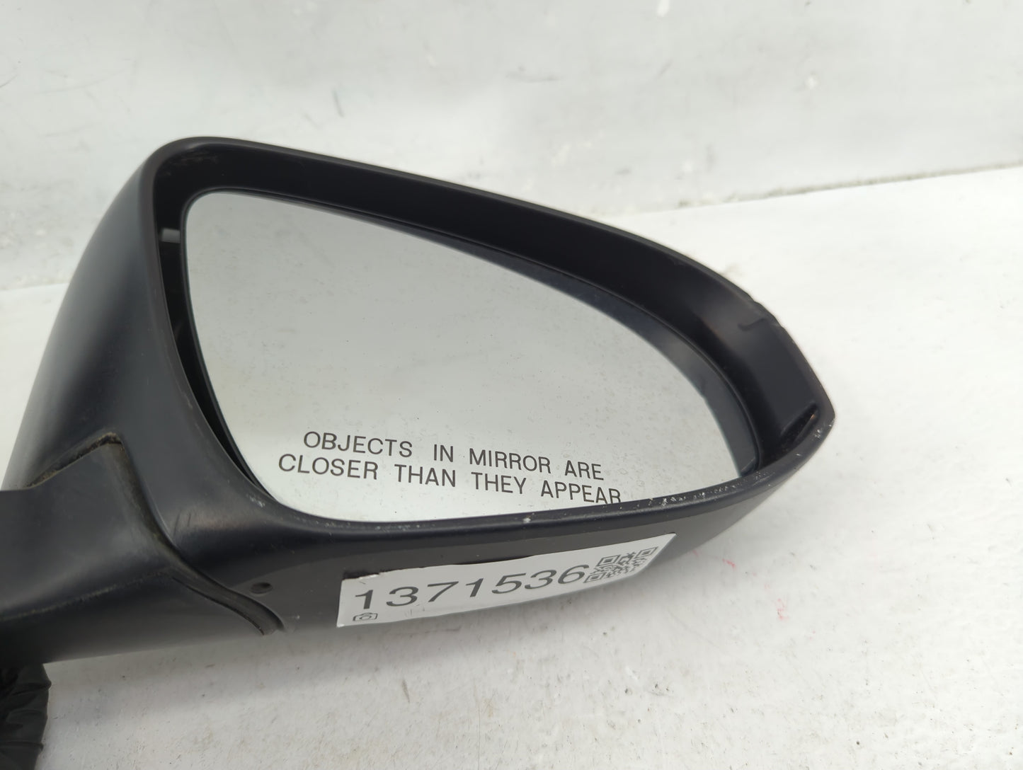 2012-2014 Toyota Camry Passenger Side View Mirror - Right Door Mirror OEM Used - Oemusedautoparts1.com
