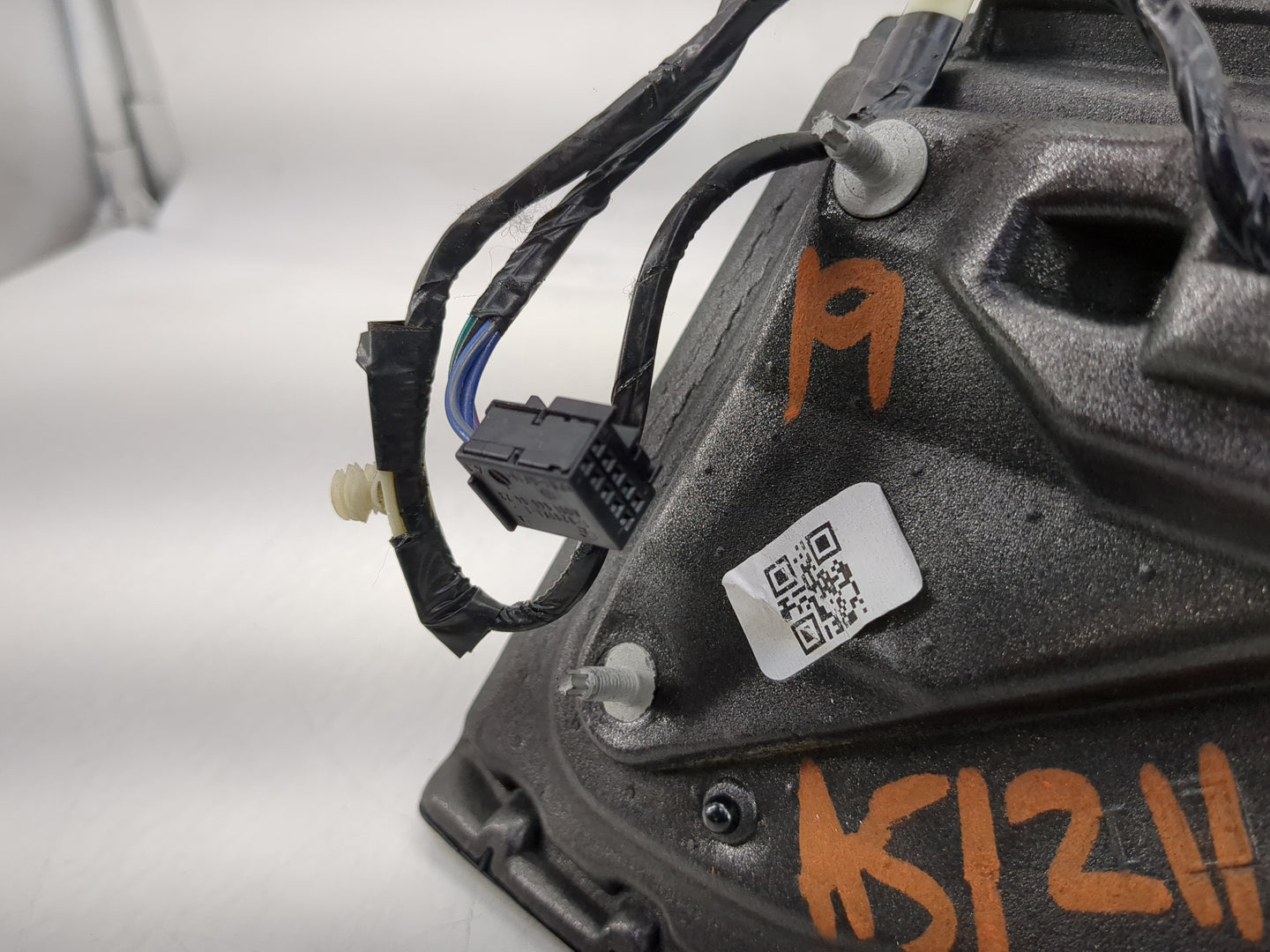 2013 Toyota Camry Driver Side View Mirror - Left Door Mirror OEM Used - Oemusedautoparts1.com