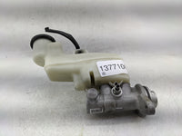 2013-2013 Toyota Camry Brake Master Cylinder 1377106 - Oemusedautoparts1.com