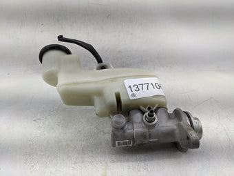 compare product 2013-2013 Toyota Camry Brake Master Cylinder 1377106
