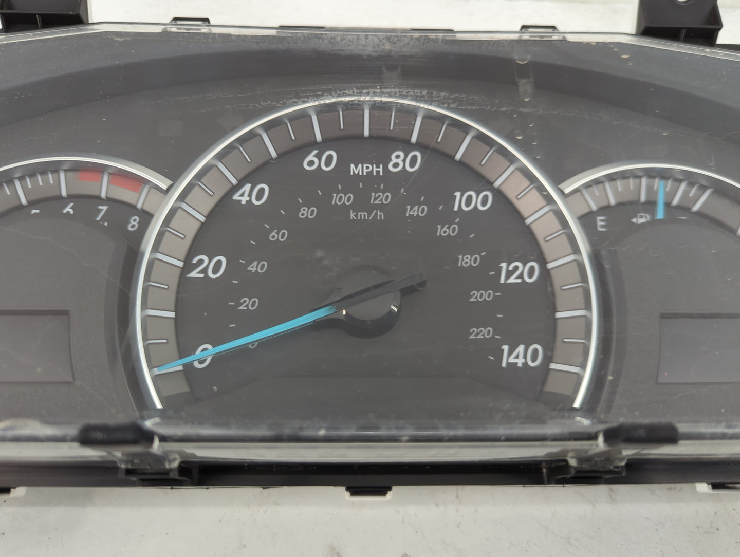 2013-2014 Toyota Camry Instrument Cluster Speedometer Gauges P/N:83800-0X640-00 Fits Fits 2013 2014 OEM Used Auto Parts - Oe