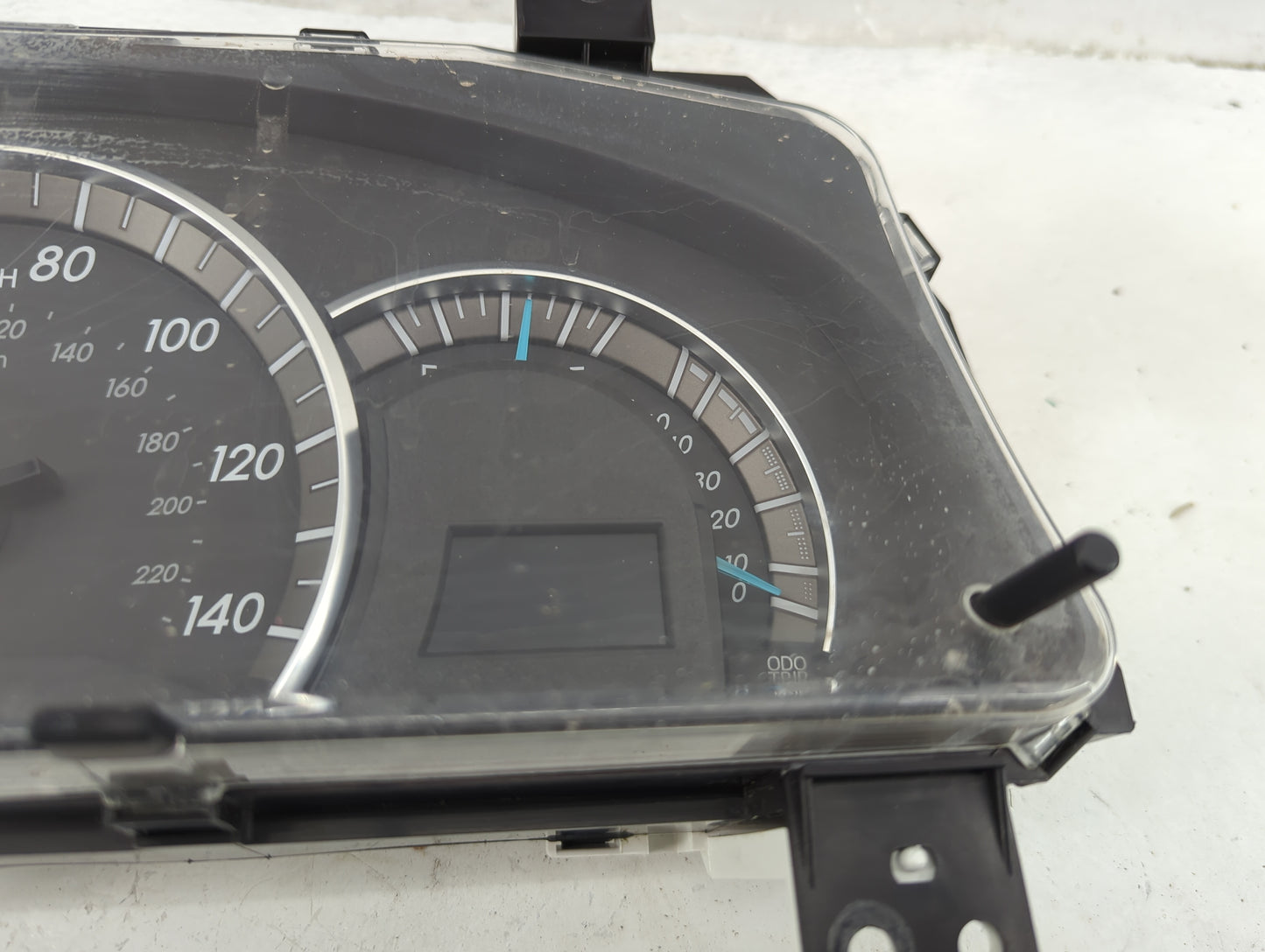 2013-2014 Toyota Camry Instrument Cluster Speedometer Gauges P/N:83800-0X640-00 Fits Fits 2013 2014 OEM Used Auto Parts - Oe