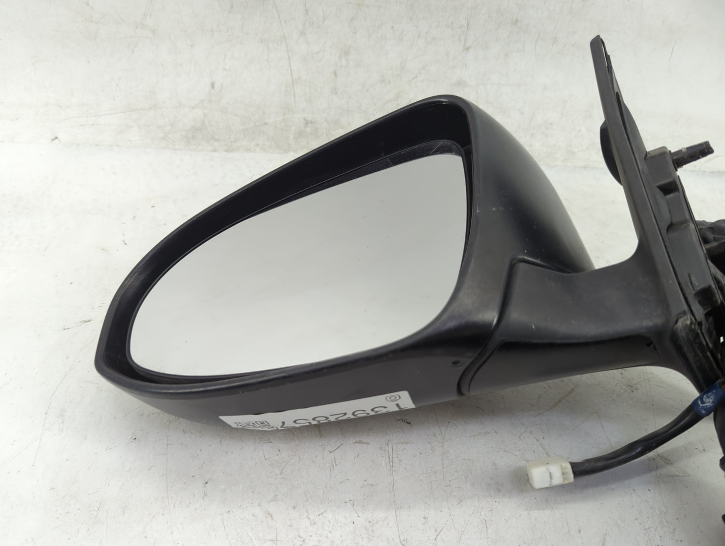 2012-2014 Toyota Camry Driver Side View Mirror - Left Door Mirror OEM Used - Oemusedautoparts1.com