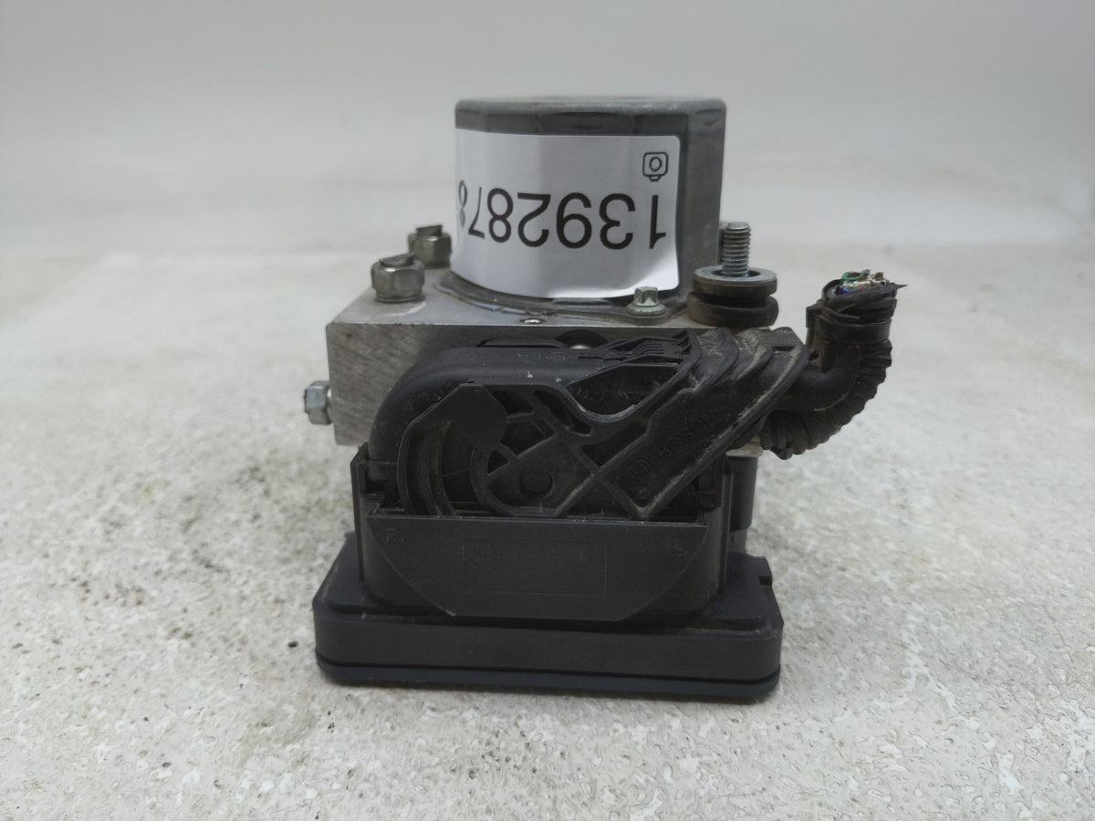 2013-2014 Toyota Camry ABS Pump Control Module Replacement P/N:44540-06080 Fits Fits 2013 2014 OEM Used Auto Parts - Oemused