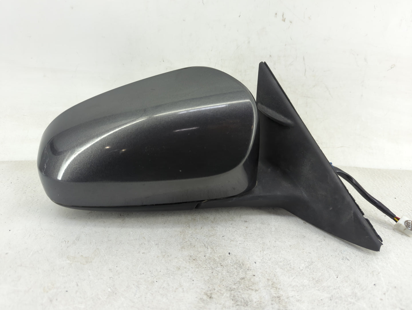 2012-2014 Toyota Camry Passenger Side View Mirror - Right Door Mirror OEM Used - Oemusedautoparts1.com