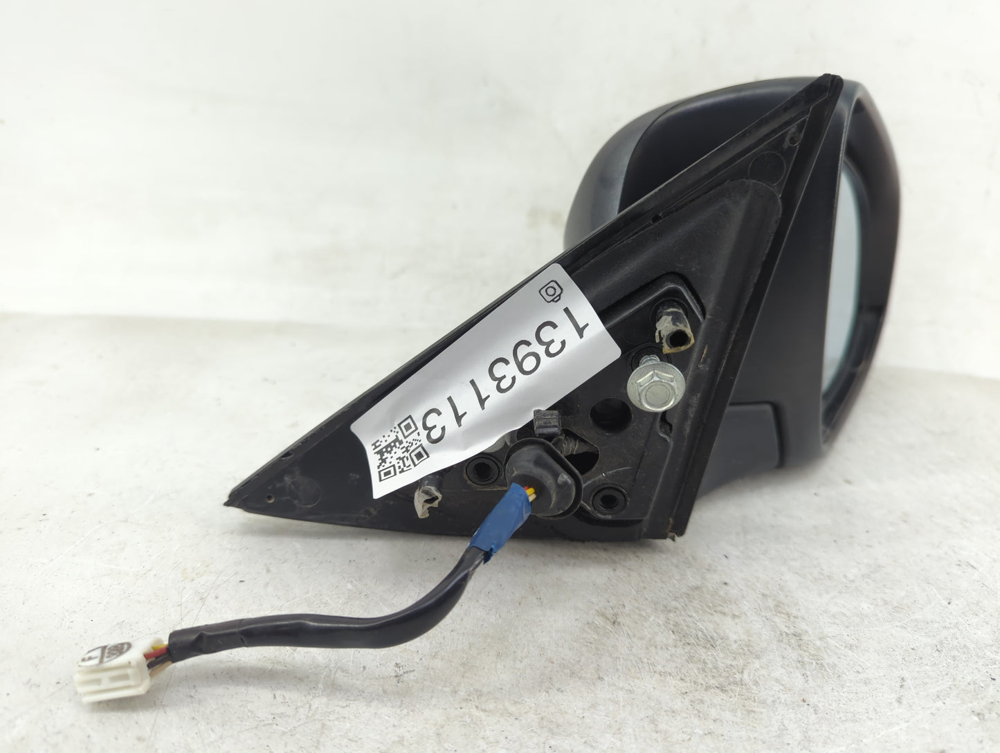 2012-2014 Toyota Camry Passenger Side View Mirror - Right Door Mirror OEM Used - Oemusedautoparts1.com