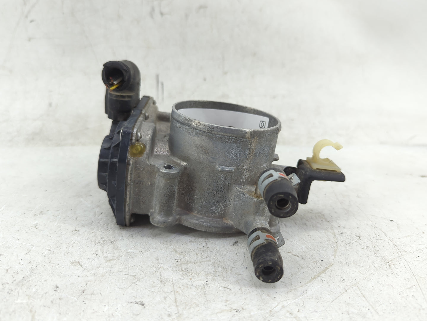 2010-2017 Toyota Camry Throttle Body P/N:22030-0V010 Fits Fits 2009 2010 2011 2012 2013 2014 2015 2016 2017 2018 2019 OEM Us