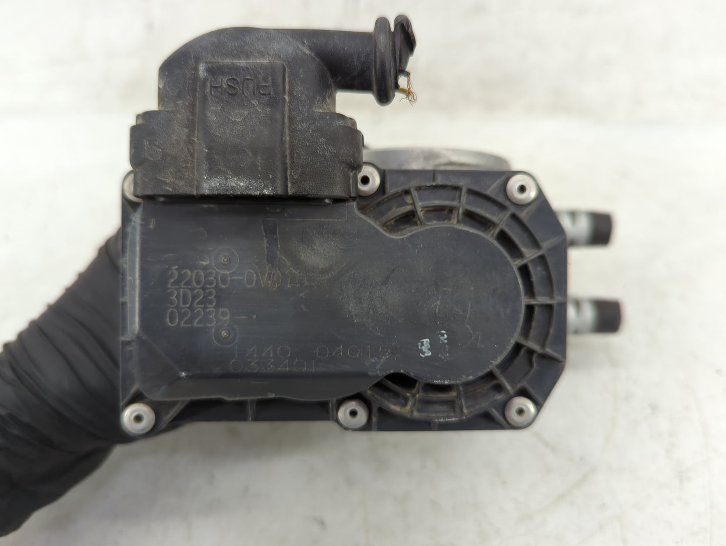 2010-2017 Toyota Camry Throttle Body P/N:22030-0V010 Fits Fits 2009 2010 2011 2012 2013 2014 2015 2016 2017 2018 2019 OEM Us