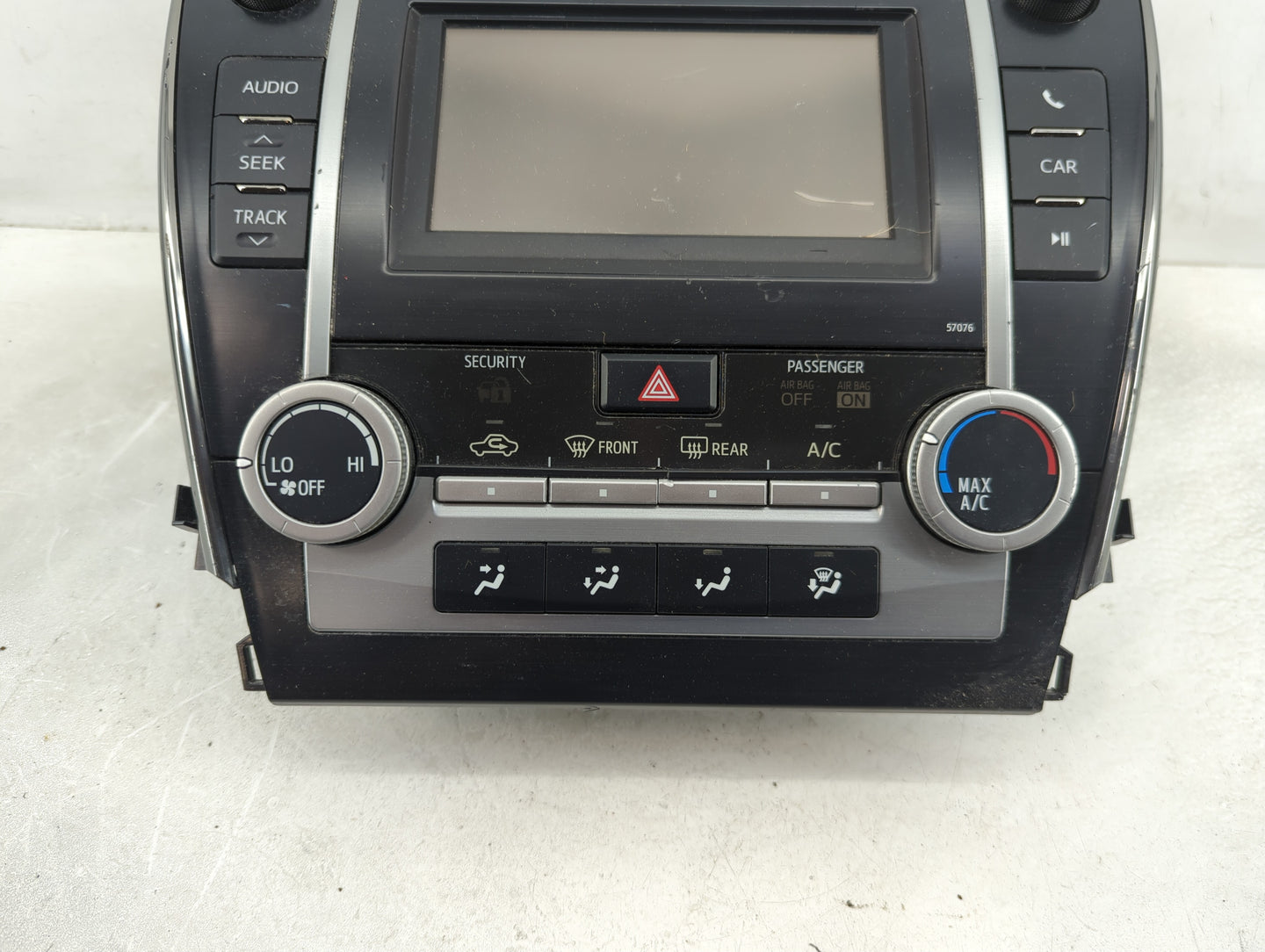 2013-2014 Toyota Camry Radio AM FM Cd Player Receiver Replacement P/N:86140-06011 Fits Fits 2013 2014 OEM Used Auto Parts - 