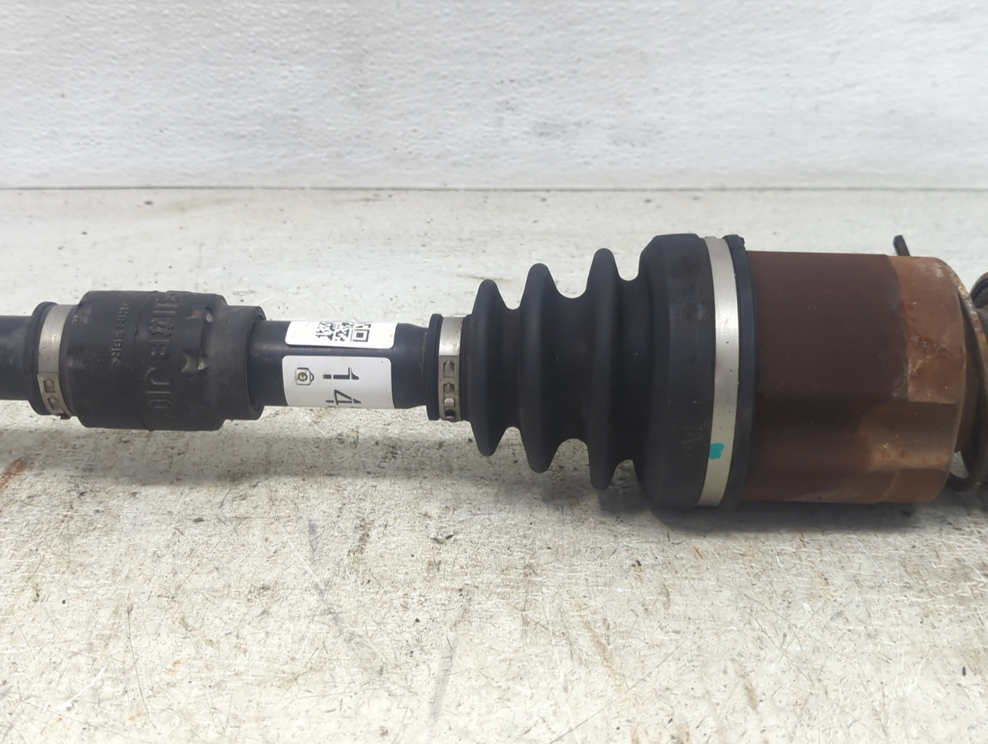 2012-2017 Toyota Camry Axle Shaft Front Passenger Cv C/v - Oemusedautoparts1.com