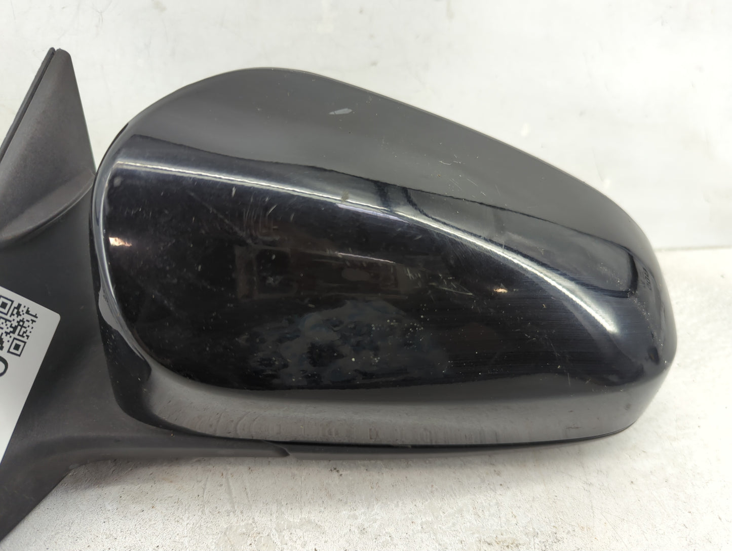 2012-2014 Toyota Camry Driver Side View Mirror - Left Door Mirror OEM Used - Oemusedautoparts1.com