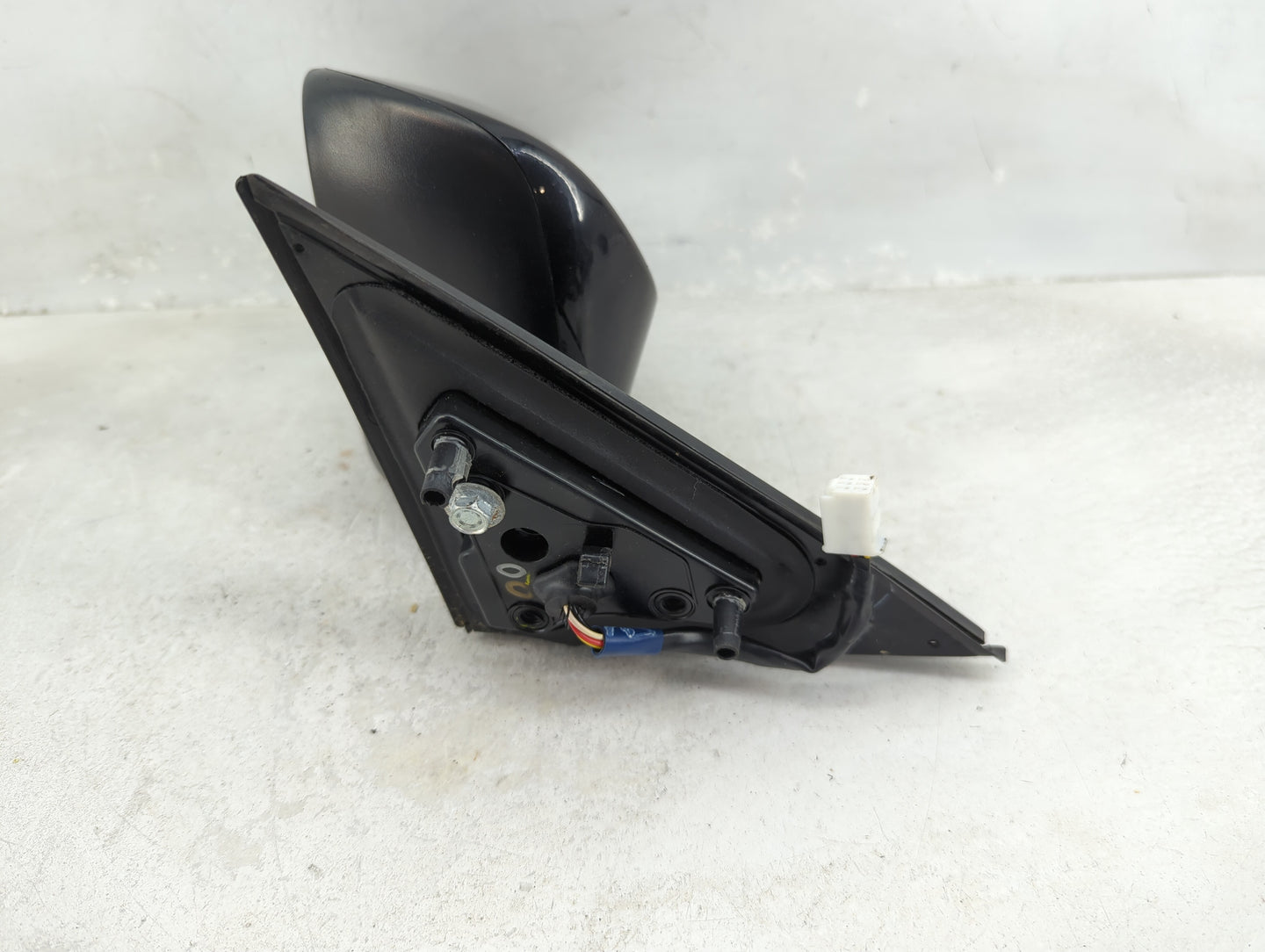 2012-2014 Toyota Camry Driver Side View Mirror - Left Door Mirror OEM Used - Oemusedautoparts1.com