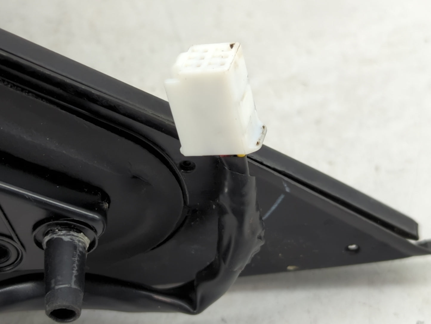 2012-2014 Toyota Camry Driver Side View Mirror - Left Door Mirror OEM Used - Oemusedautoparts1.com