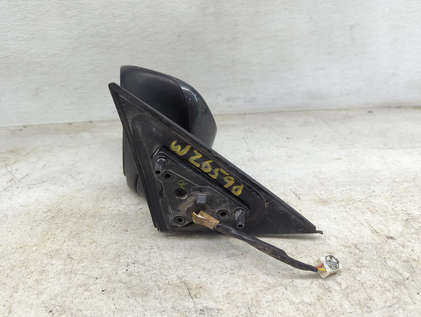 2012-2014 Toyota Camry Driver Side View Mirror - Left Door Mirror OEM Used - Oemusedautoparts1.com