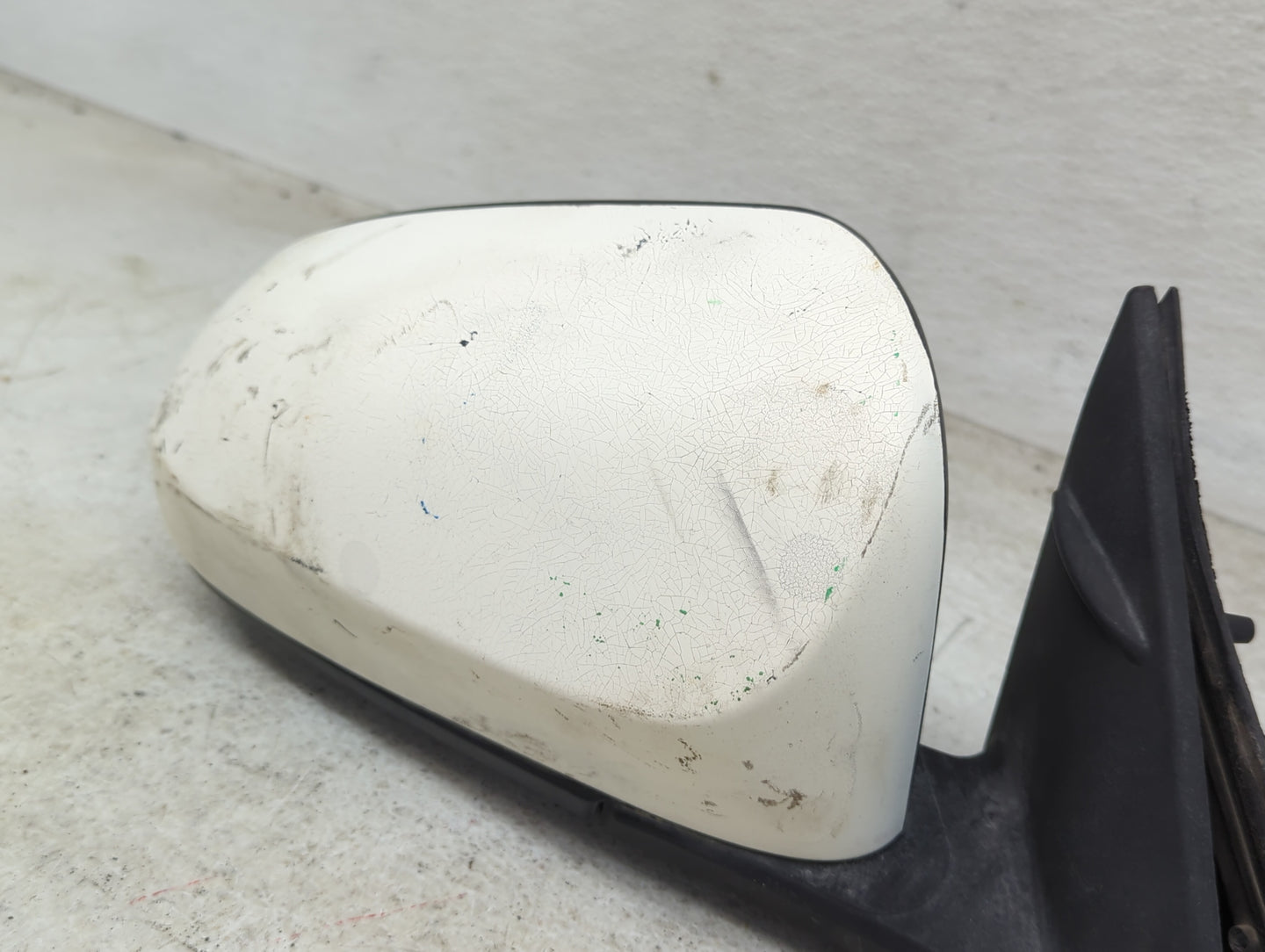 2012-2014 Toyota Camry Passenger Side View Mirror - Right Door Mirror OEM Used - Oemusedautoparts1.com