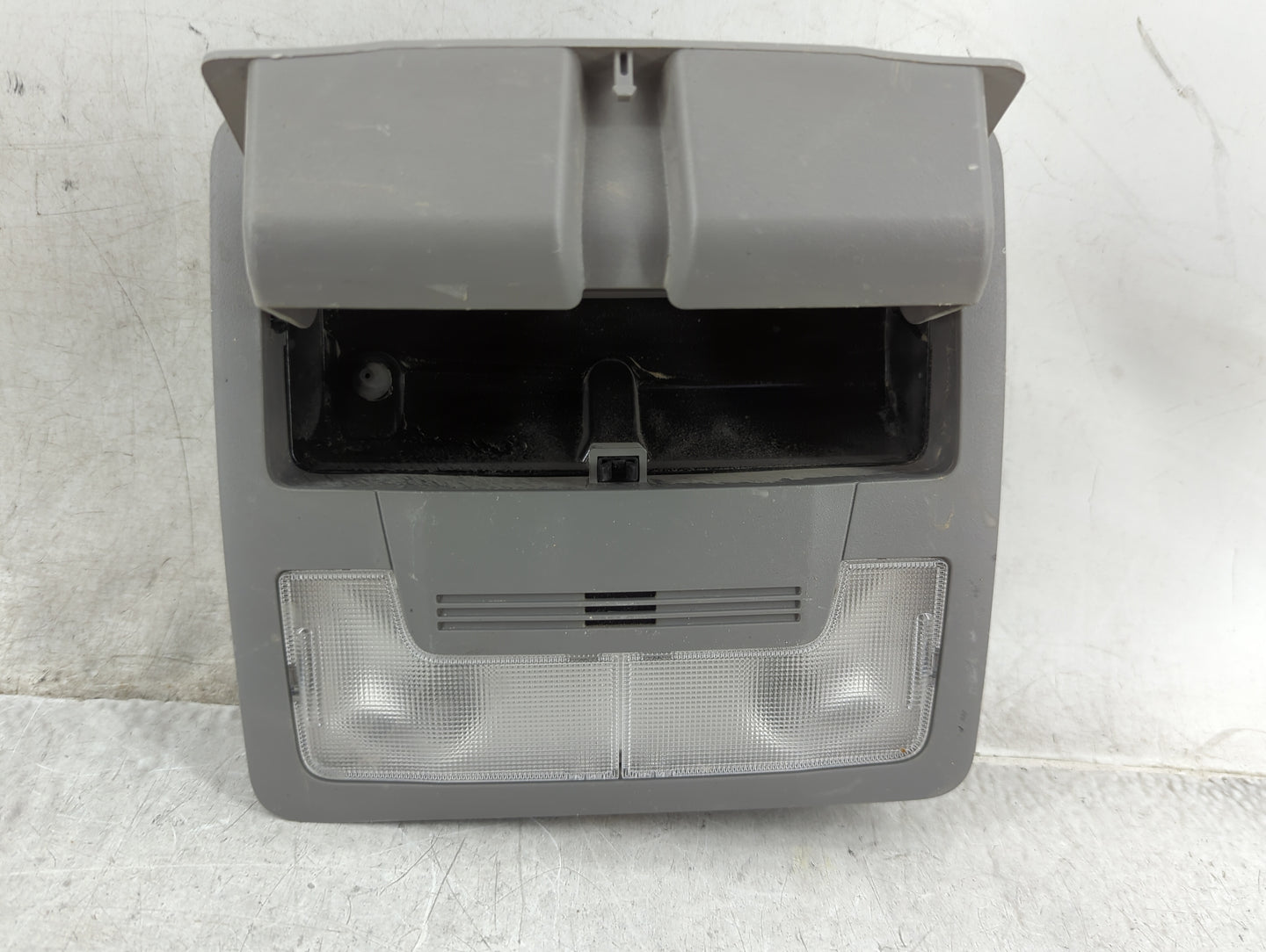 2013 Toyota Camry Overhead Roof Console - Oemusedautoparts1.com