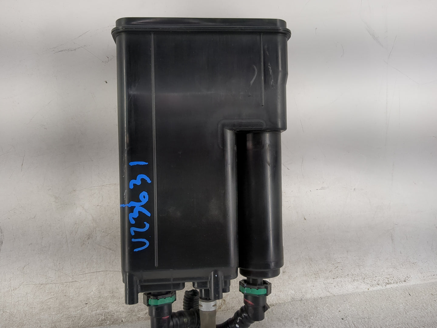 2013 Toyota Camry Fuel Vapor Charcoal Canister 1459697 - Oemusedautoparts1.com